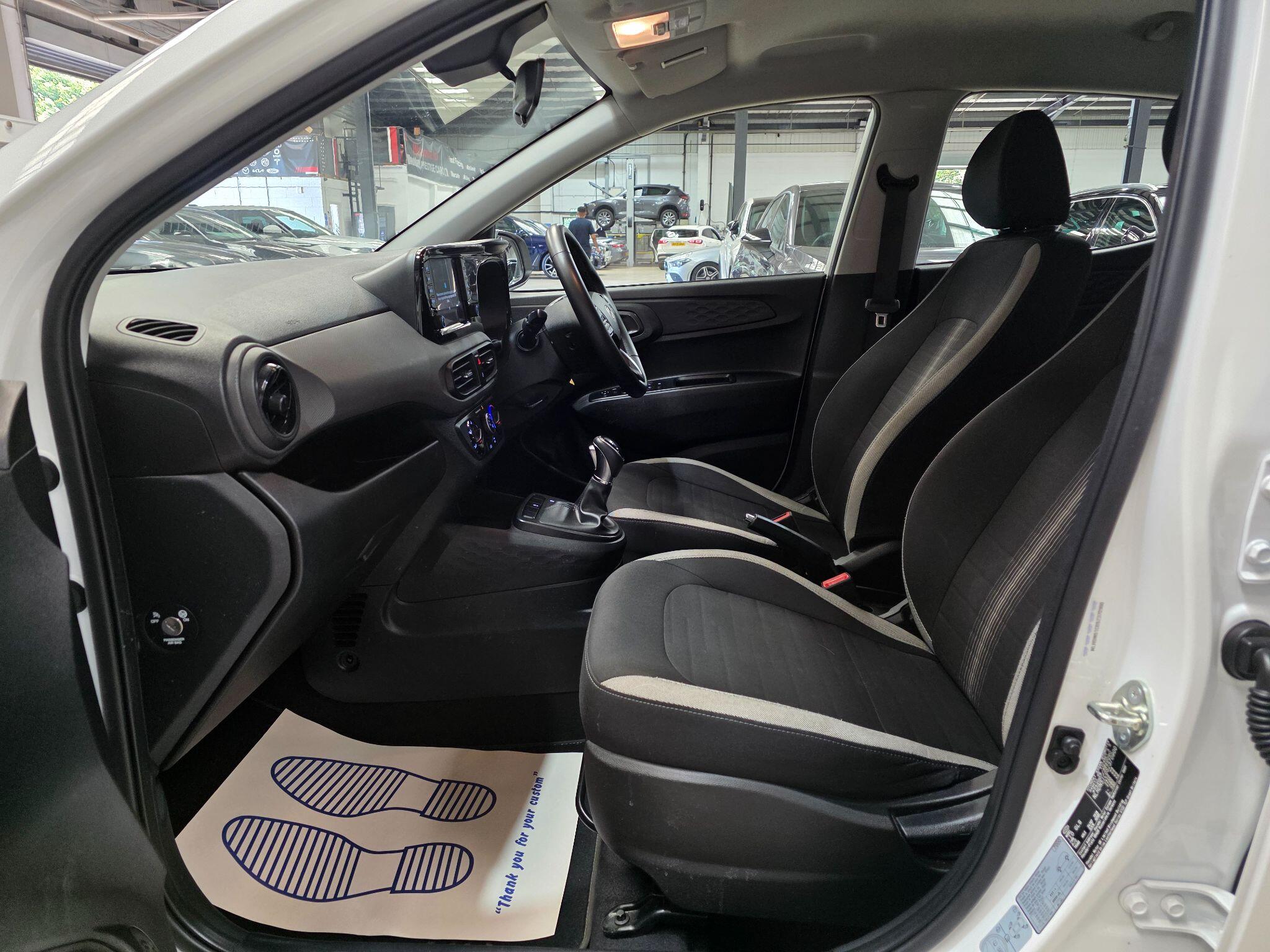 Hyundai I10 view 26