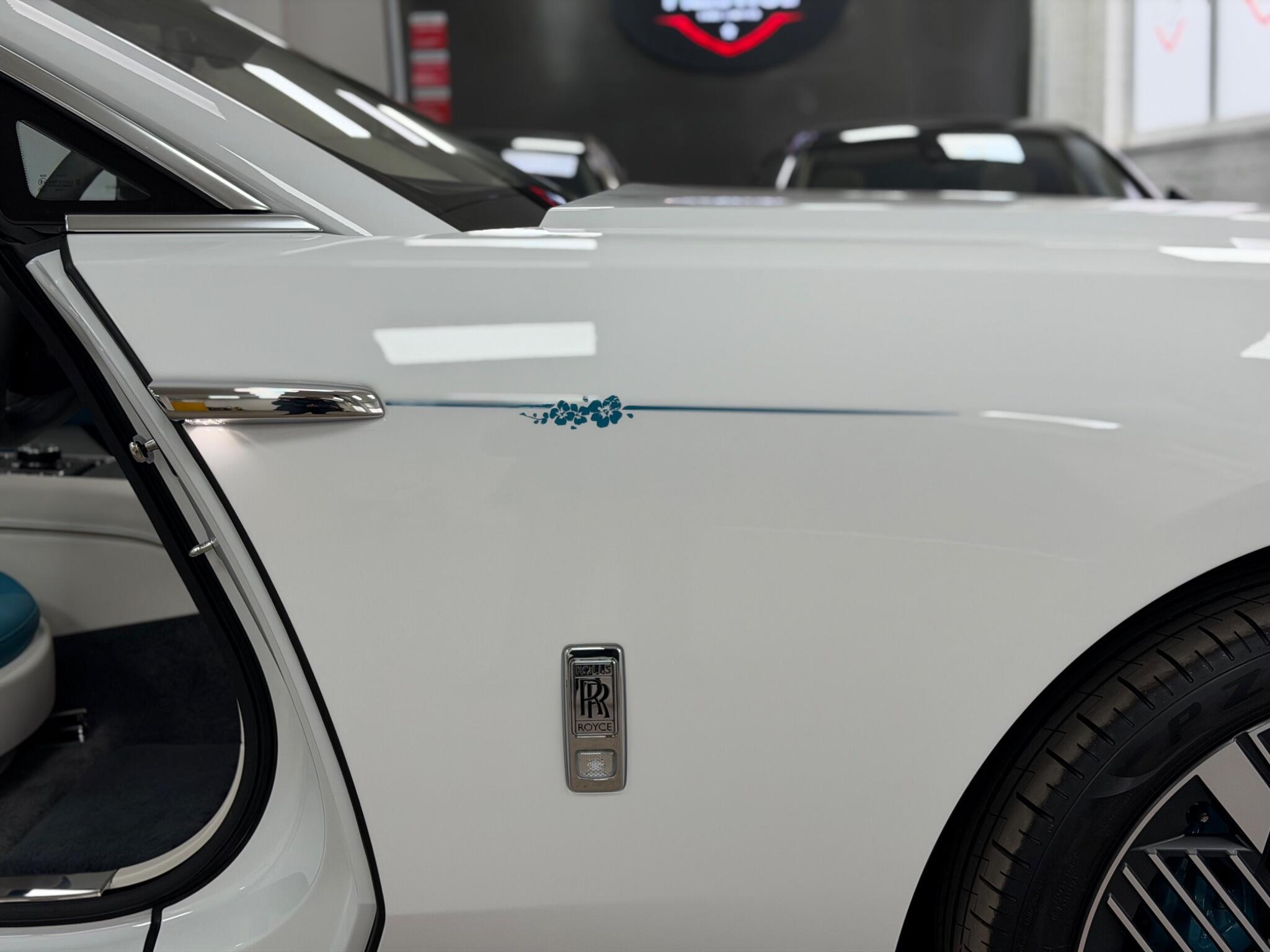 Rolls-Royce Spectre view 30