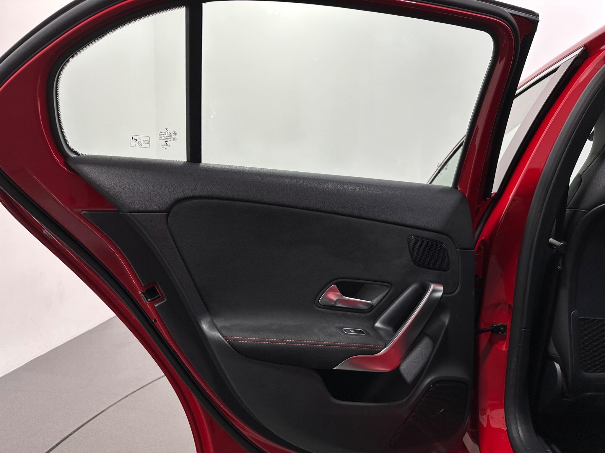 Mercedes-Benz A-Class view 42