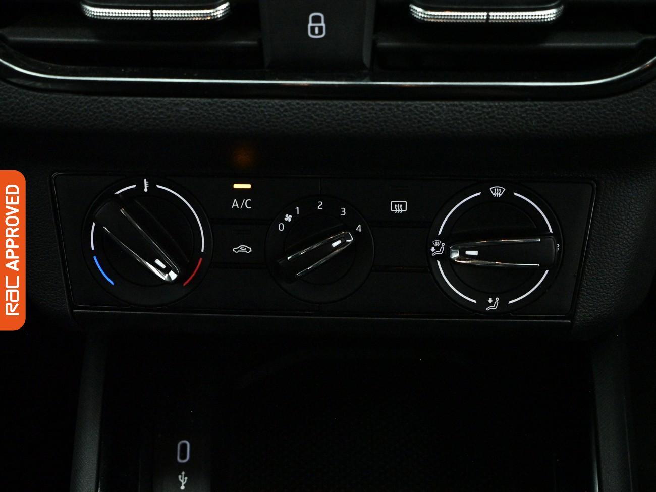 Skoda Kamiq view 18