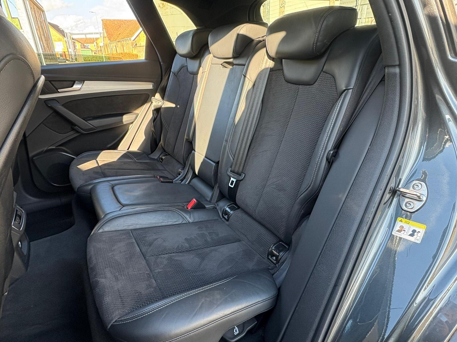 Audi Q5 view 20