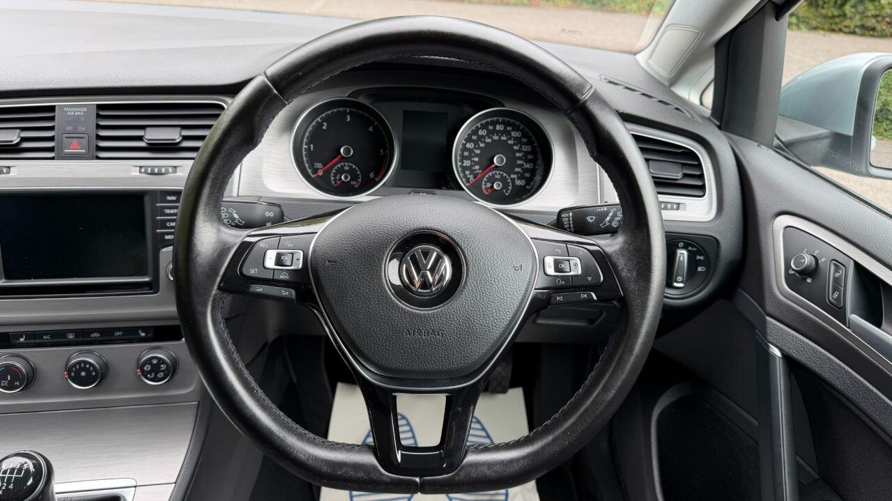 Volkswagen Golf view 16