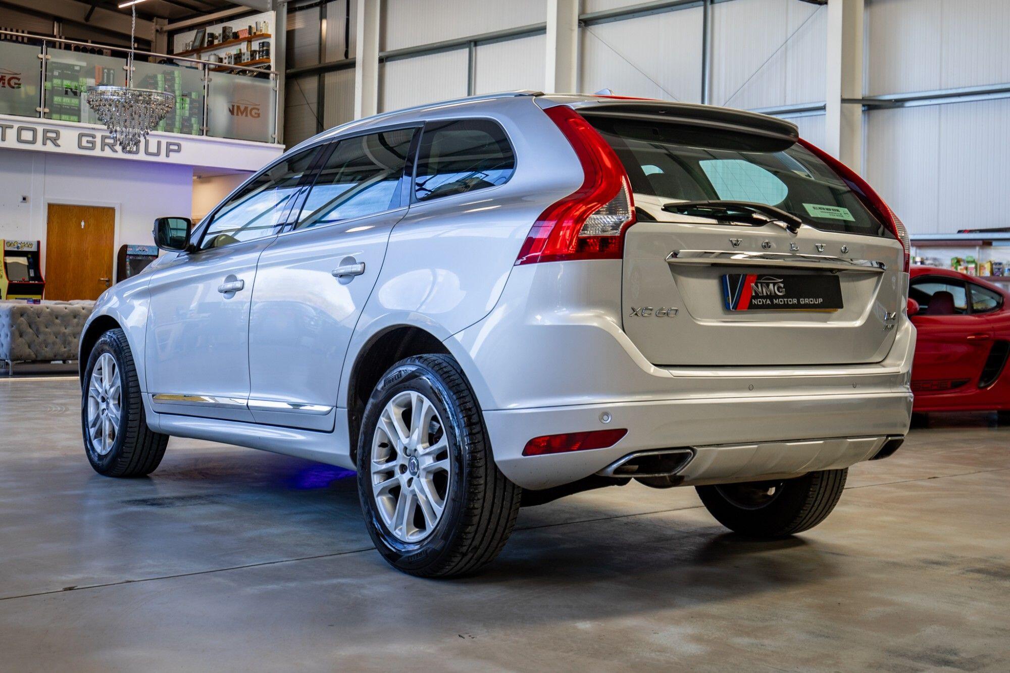 Volvo XC60 view 4