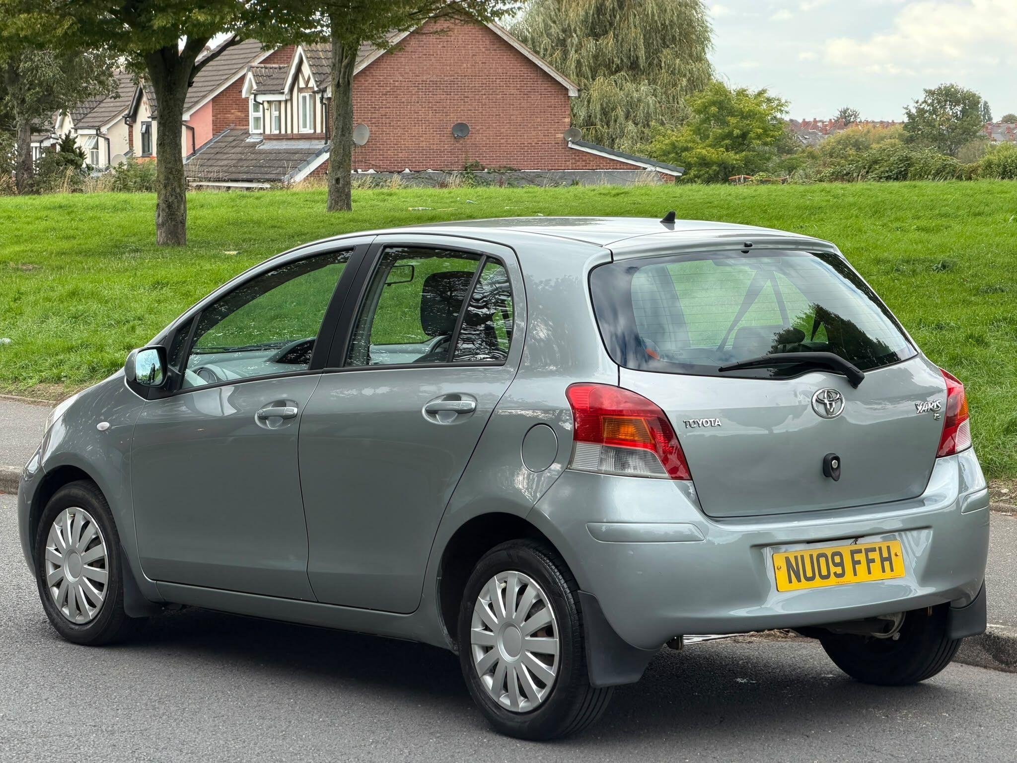 Toyota Yaris view 8