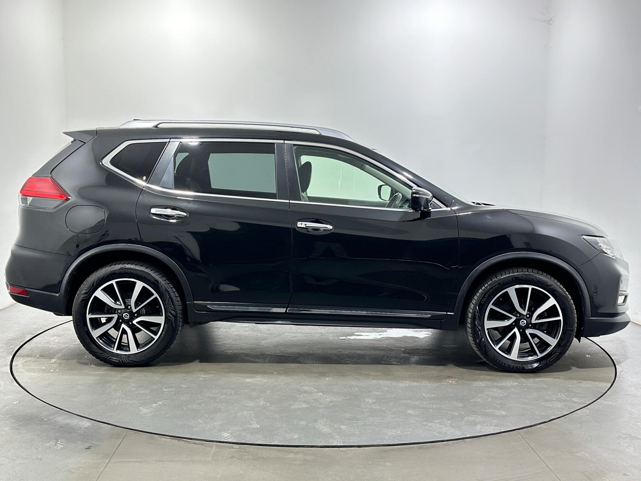 Nissan X-Trail view 9