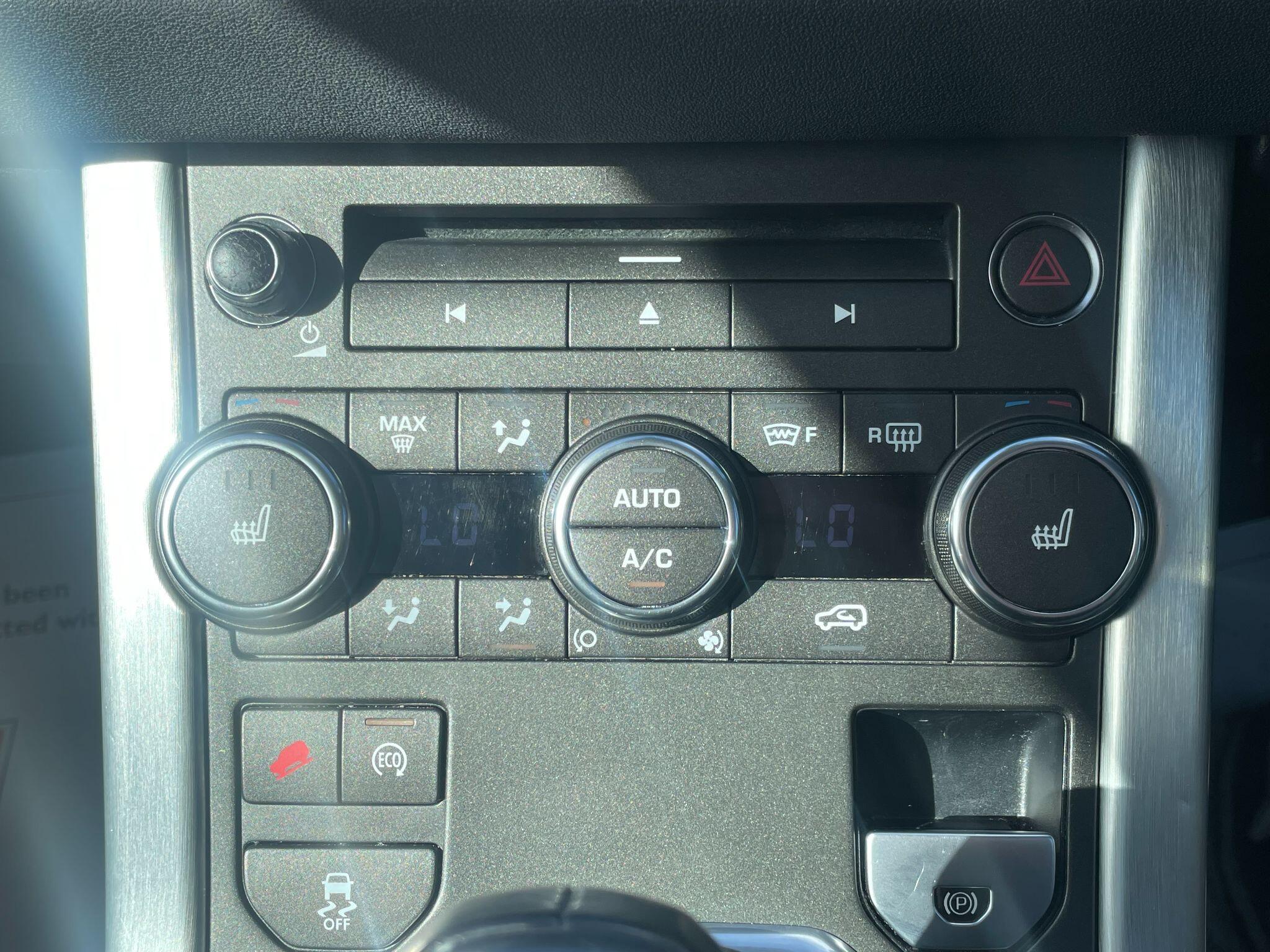 Land Rover Range Rover Evoque view 29