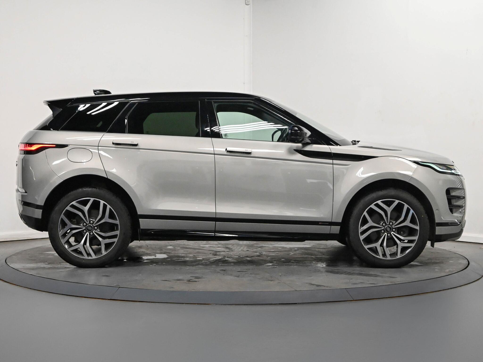 Land Rover Range Rover Evoque view 24