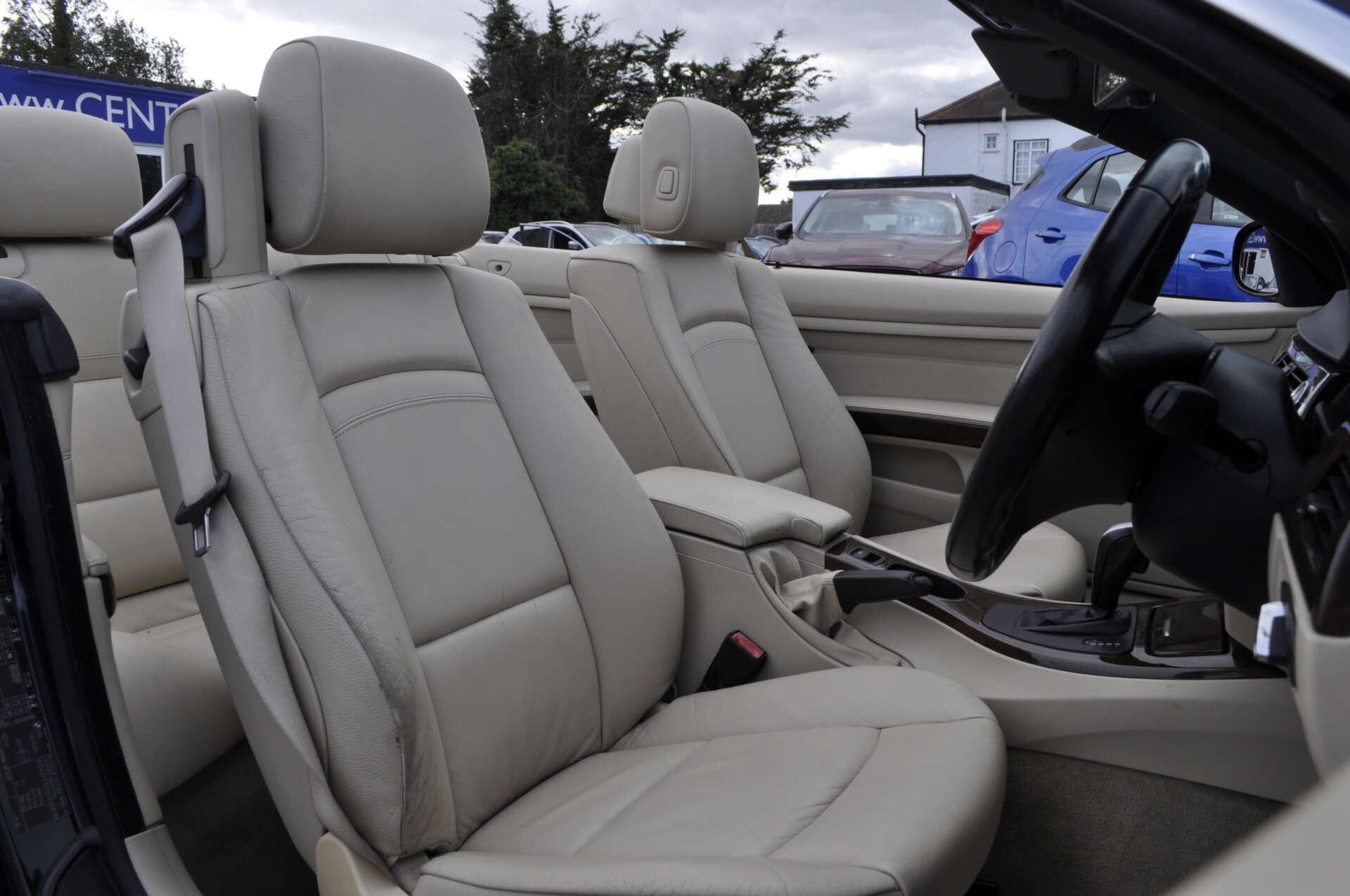 BMW 3 Series view 9