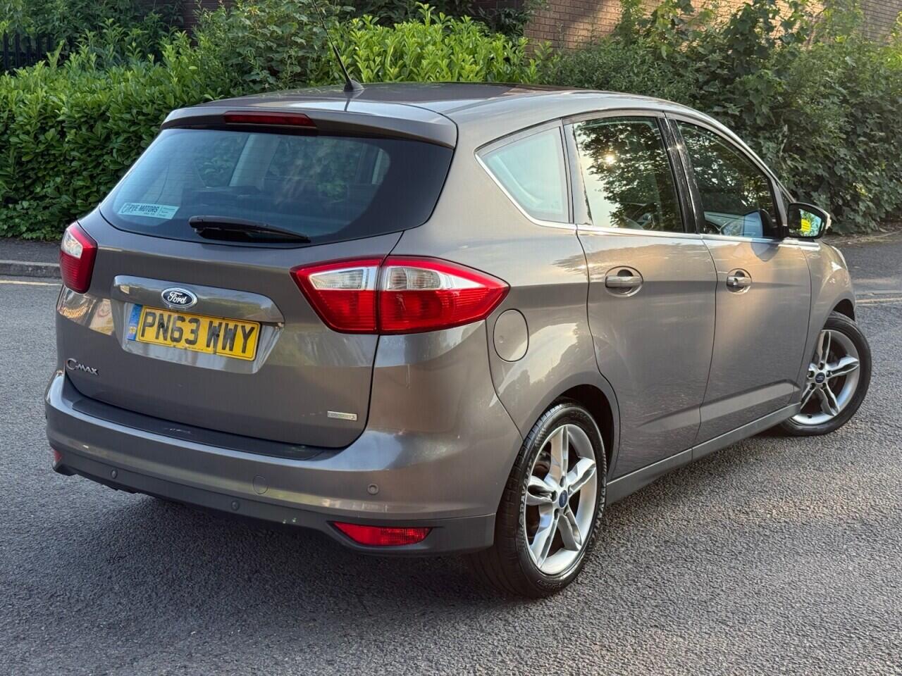 Ford C-Max view 7