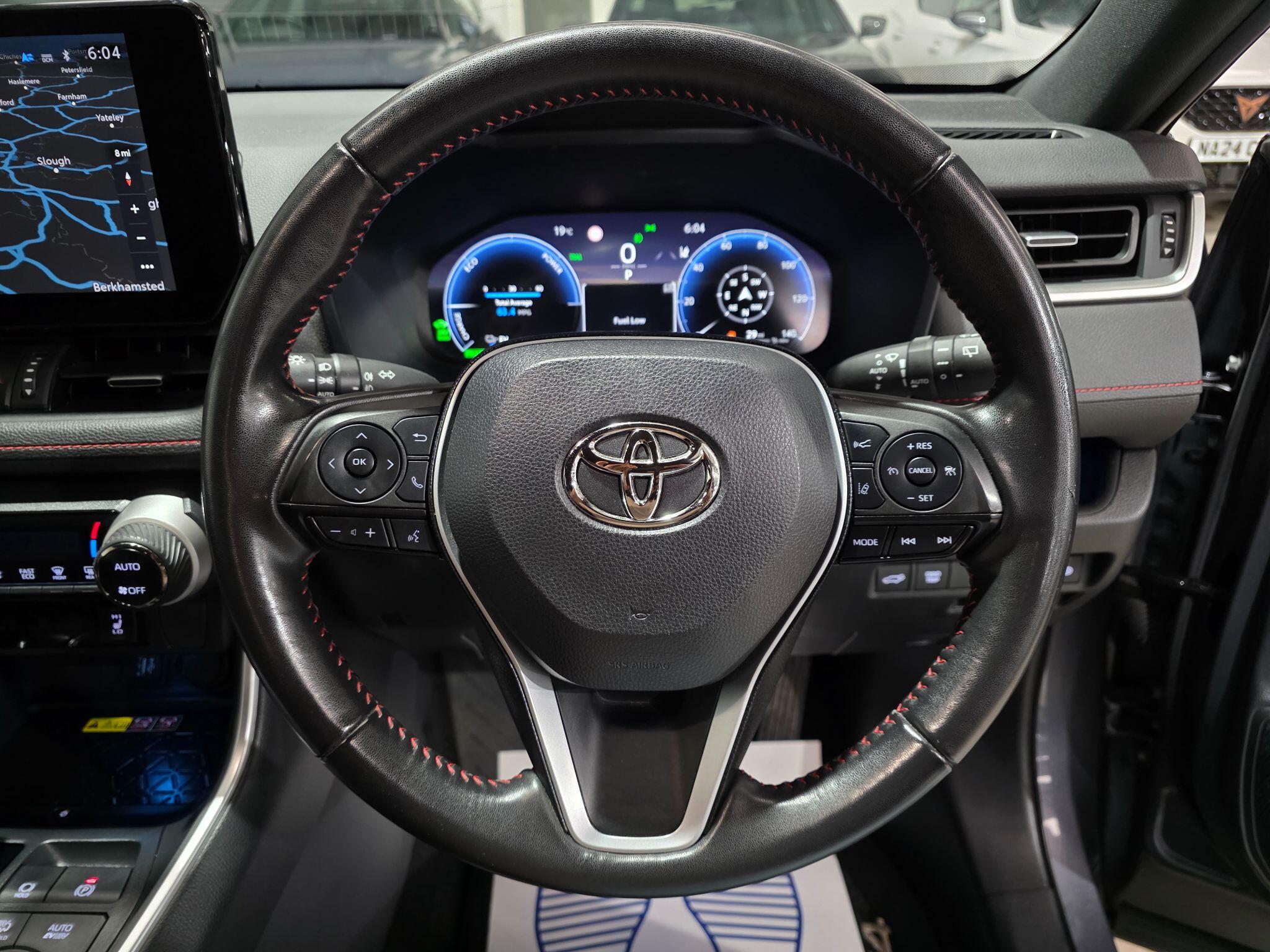 Toyota Rav4 view 16
