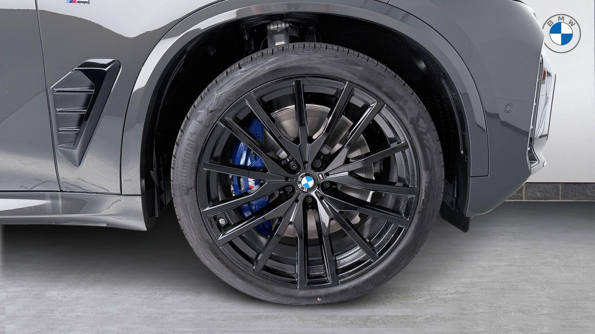 BMW X5 view 14