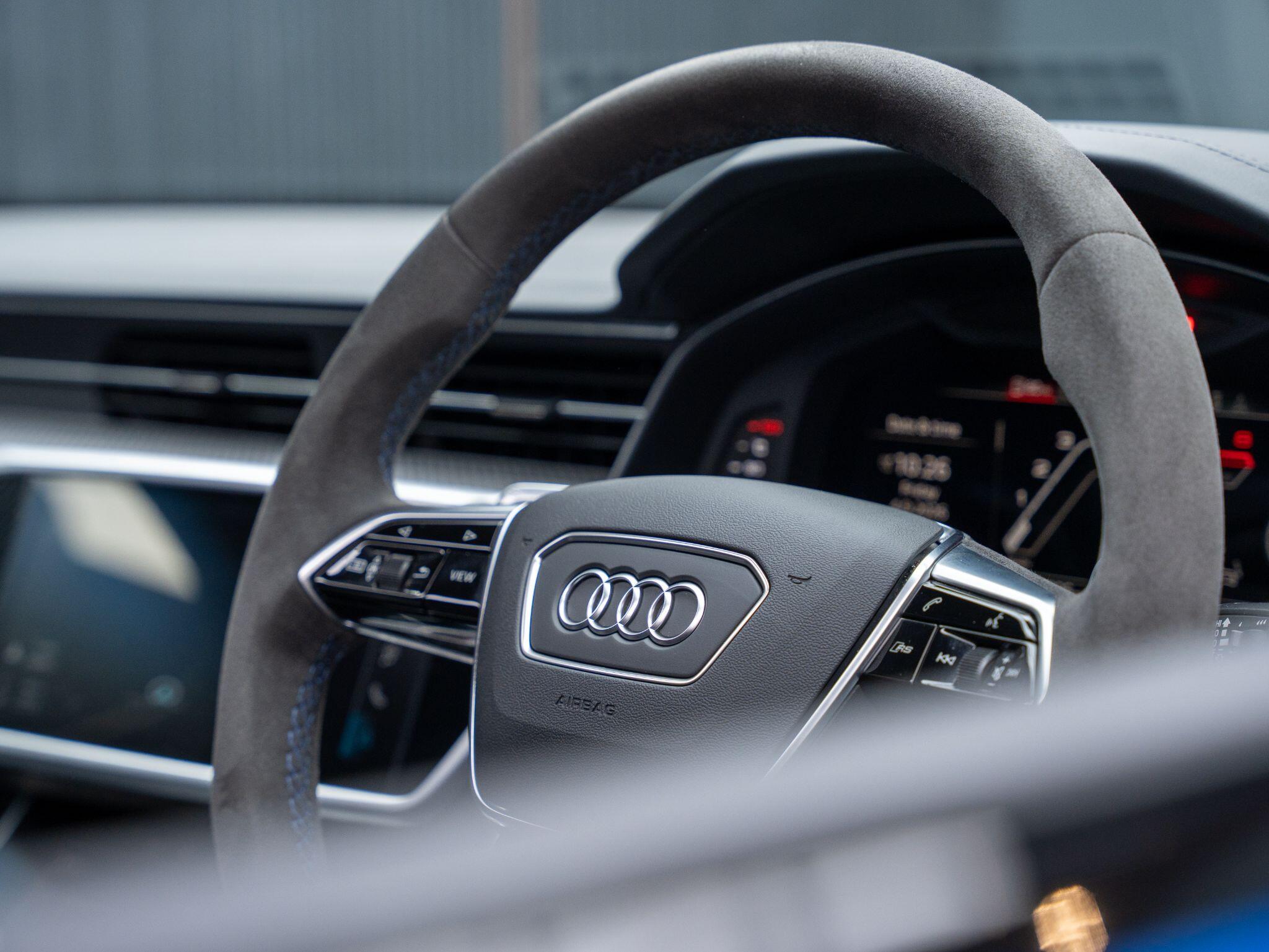 Audi RS6 view 54