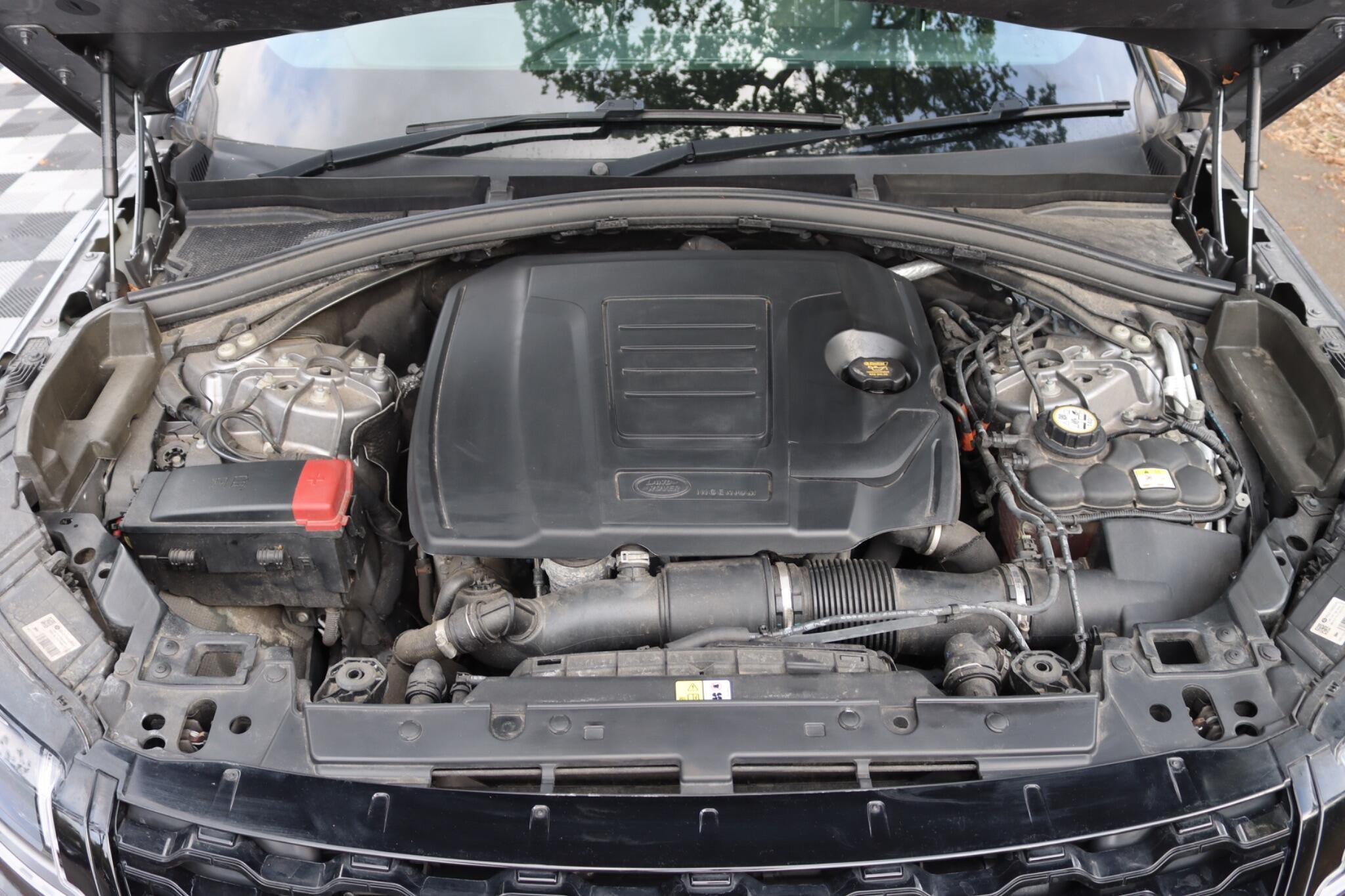 Land Rover Range Rover Velar view 82