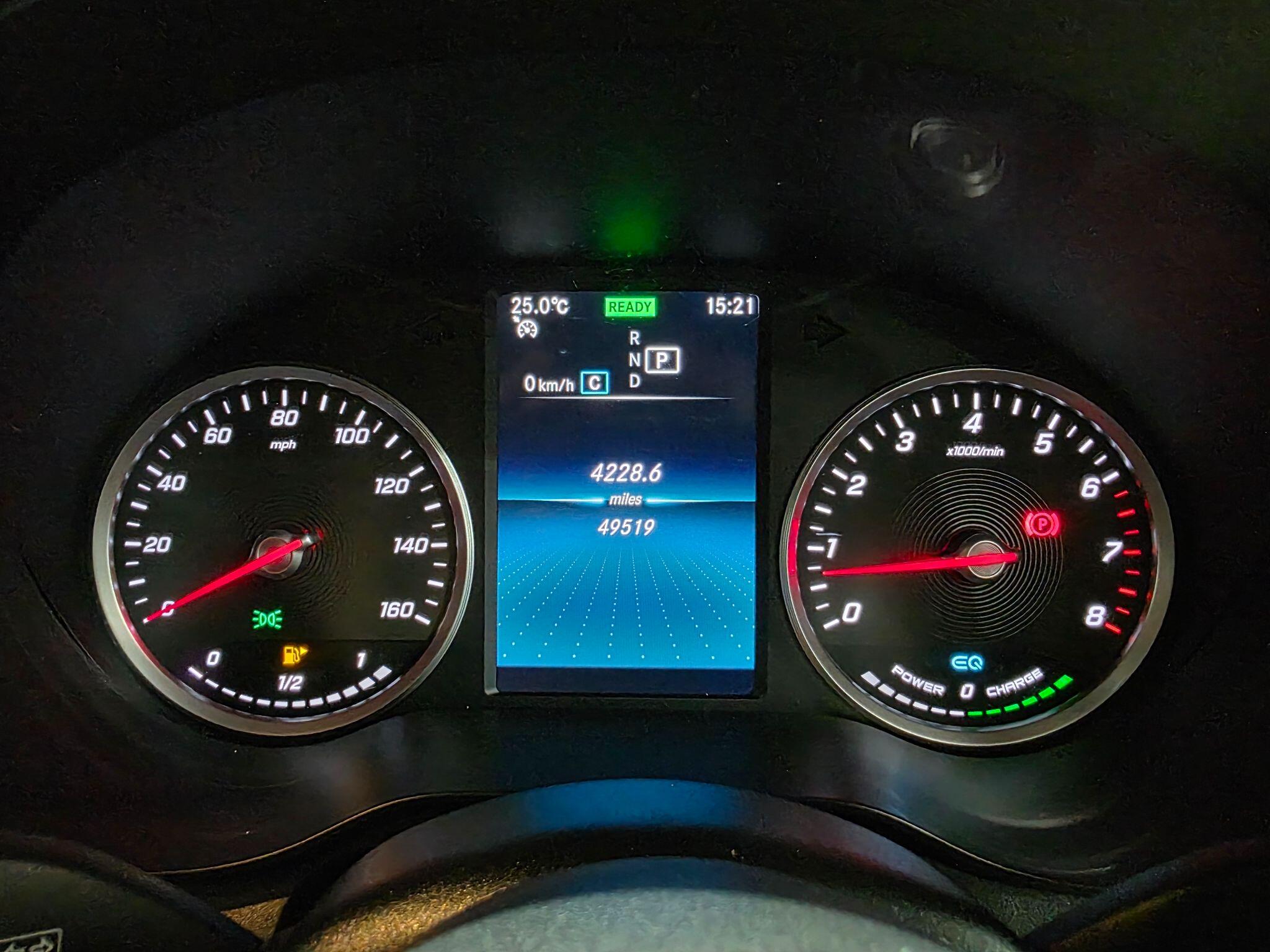 Mercedes-Benz GLC view 11