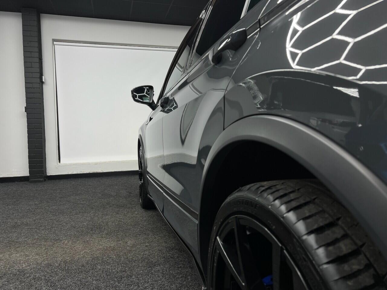 Volkswagen Tiguan view 7