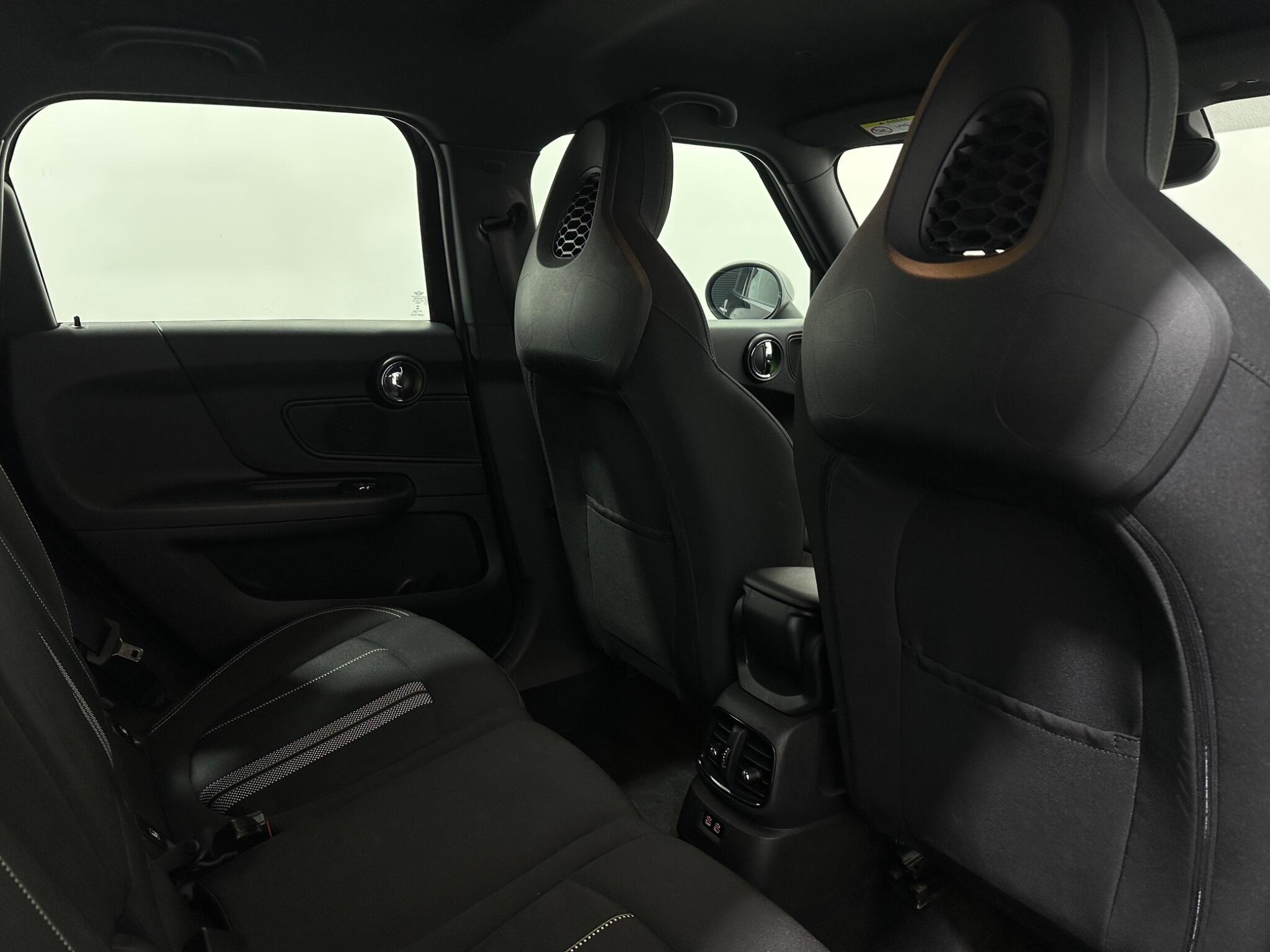 Mini Countryman view 39