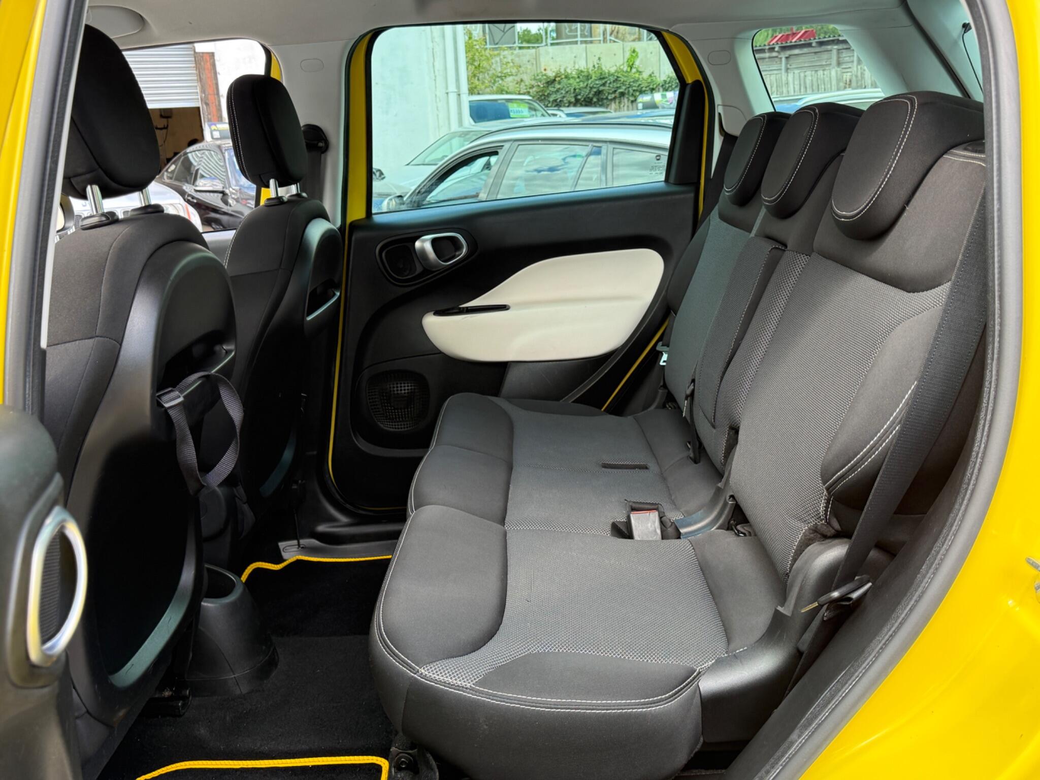Fiat 500L - Image 48