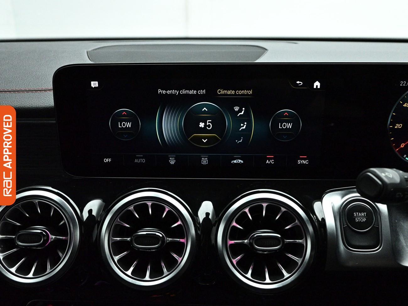 Mercedes-Benz Eqb view 19