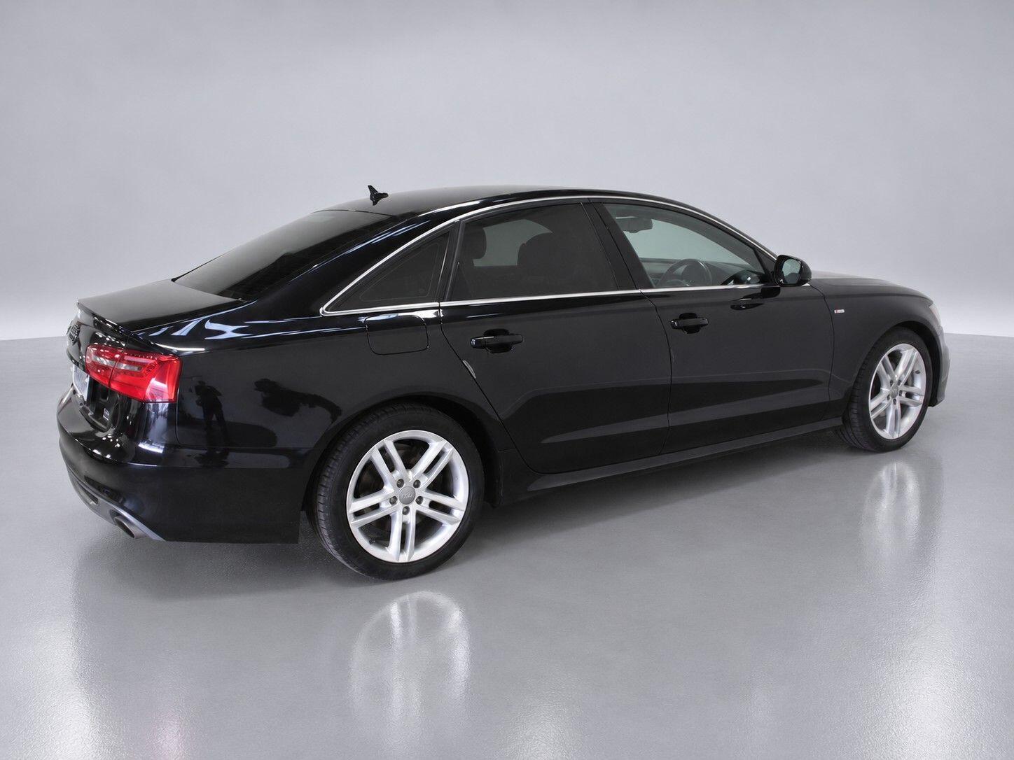 Audi A6 view 11