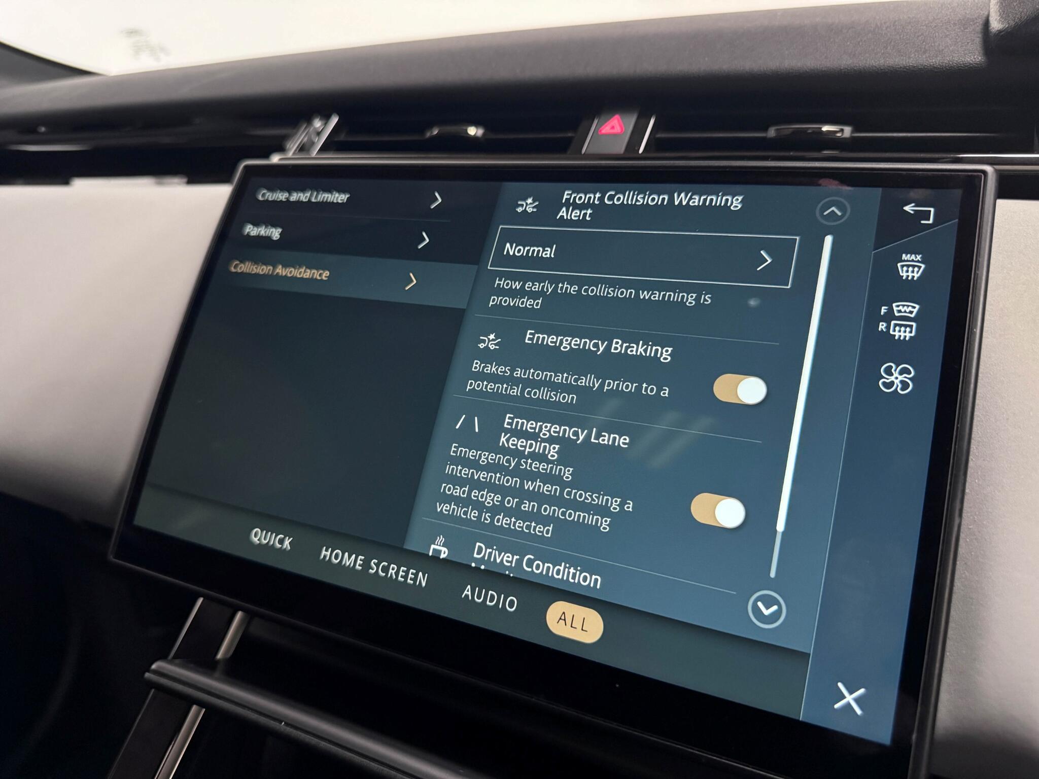 Land Rover Range Rover Velar view 48