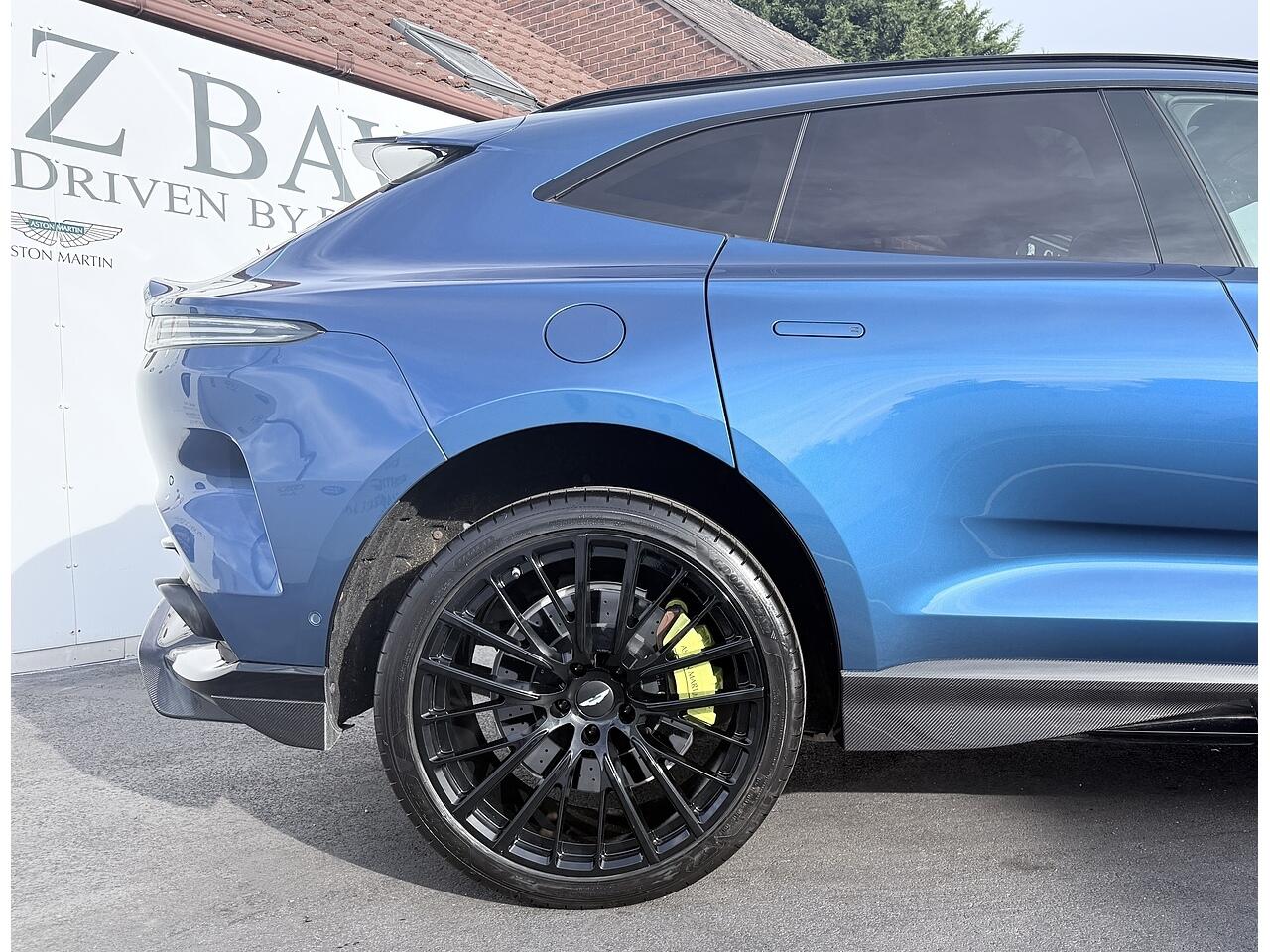 Aston Martin DBX view 12