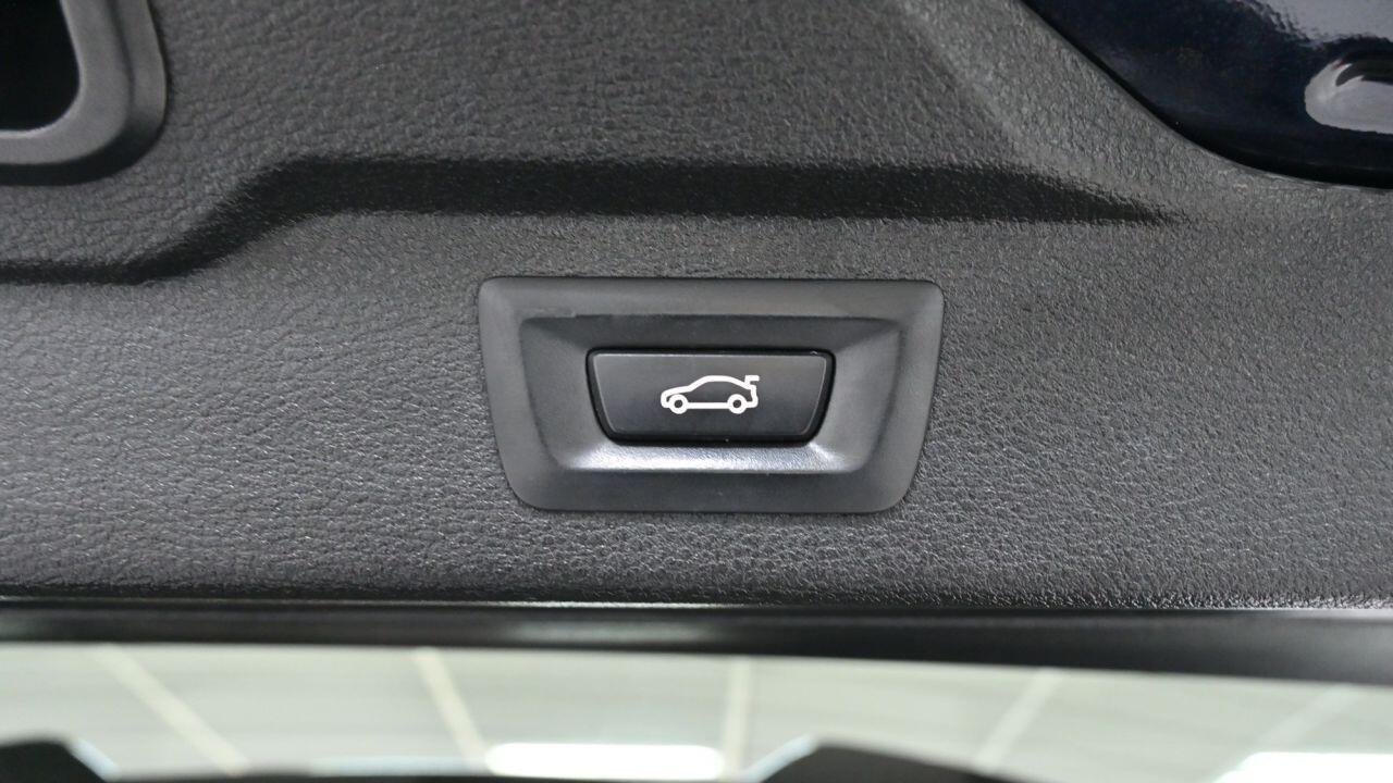 BMW X5 view 42
