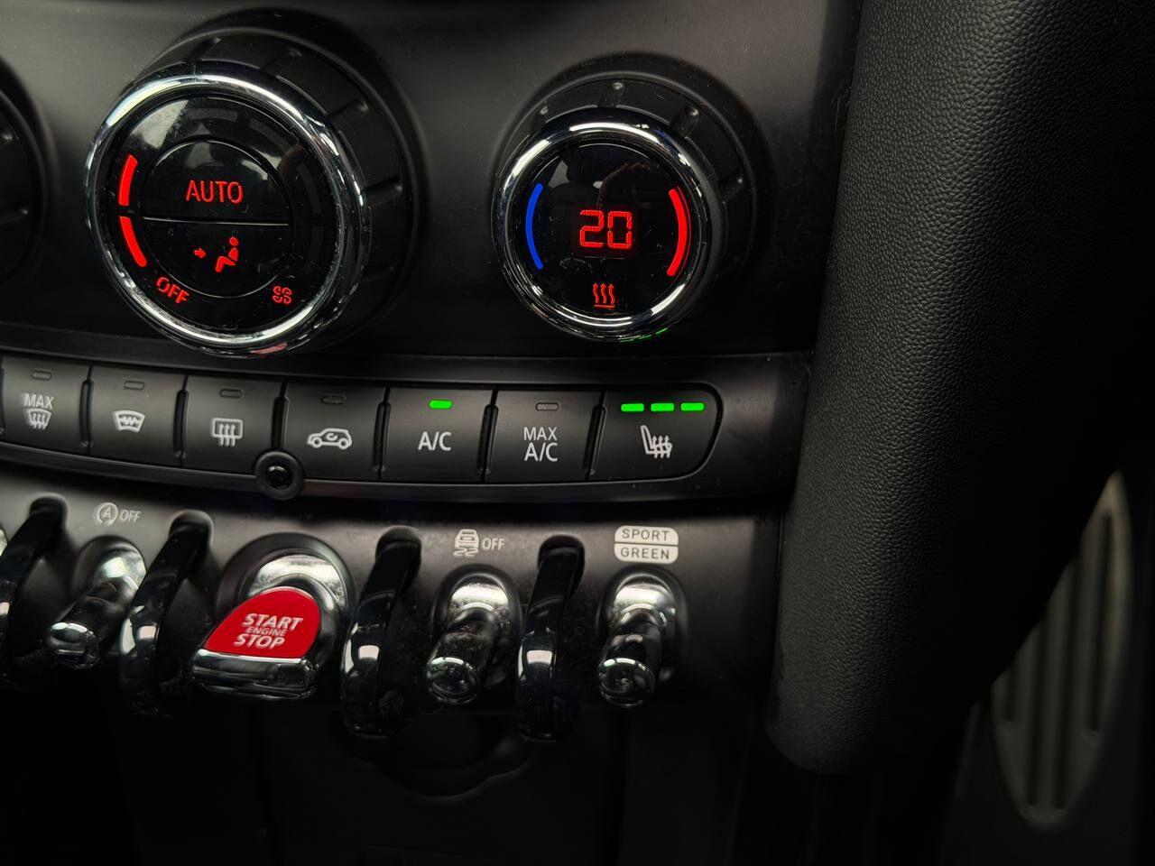 Mini Cooper view 24