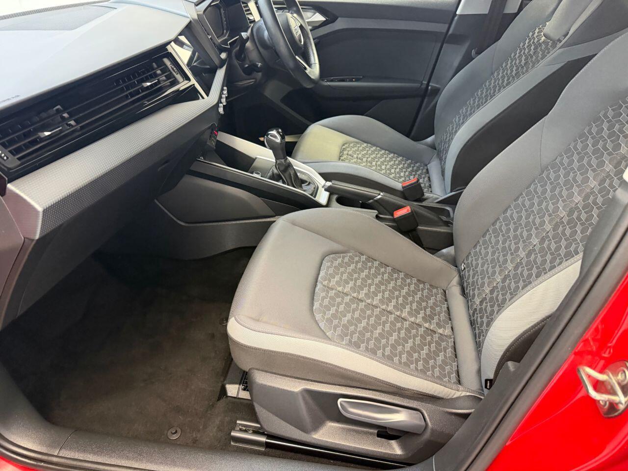 Audi A1 view 56