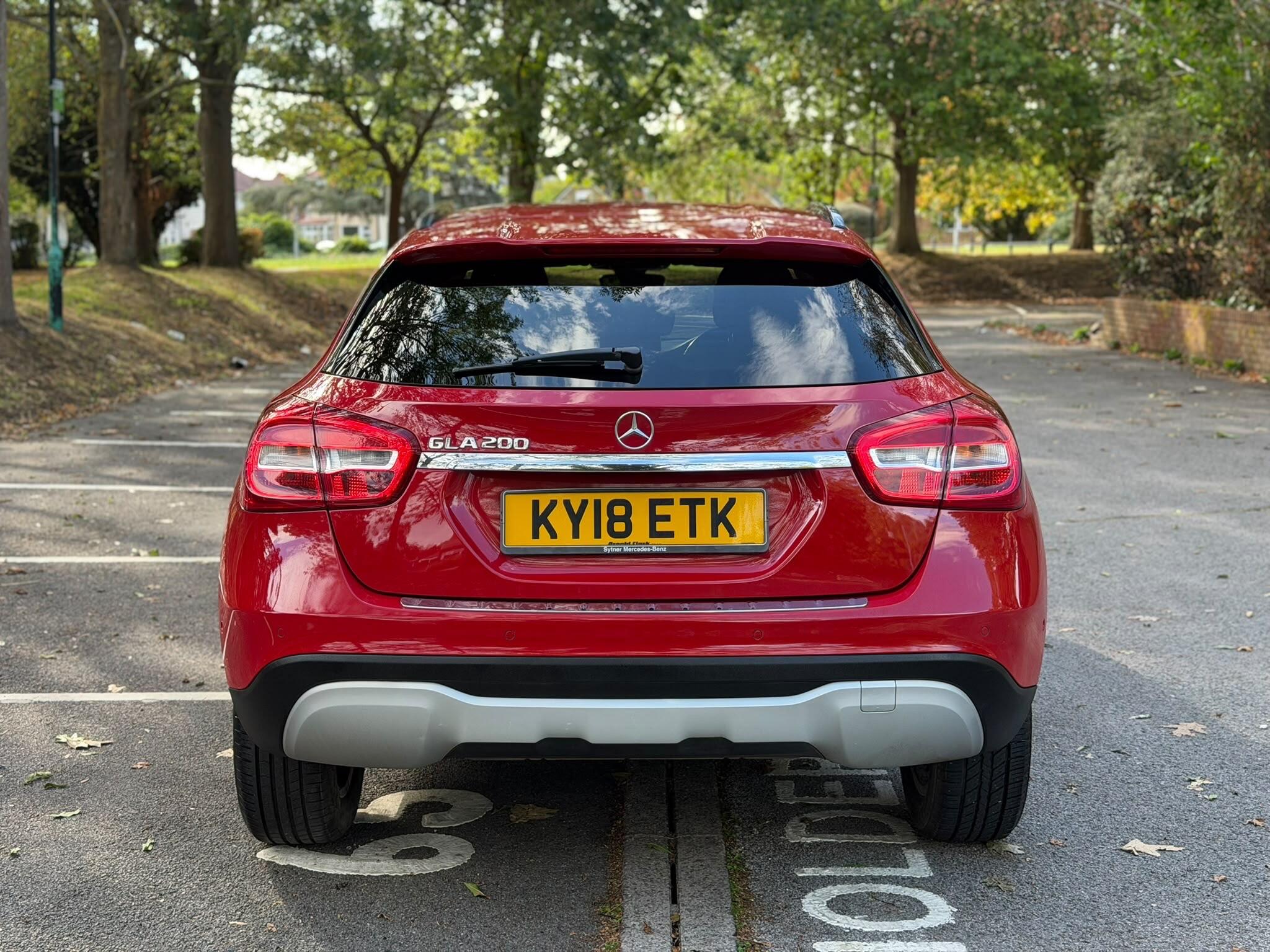 Mercedes-Benz Gla view 5