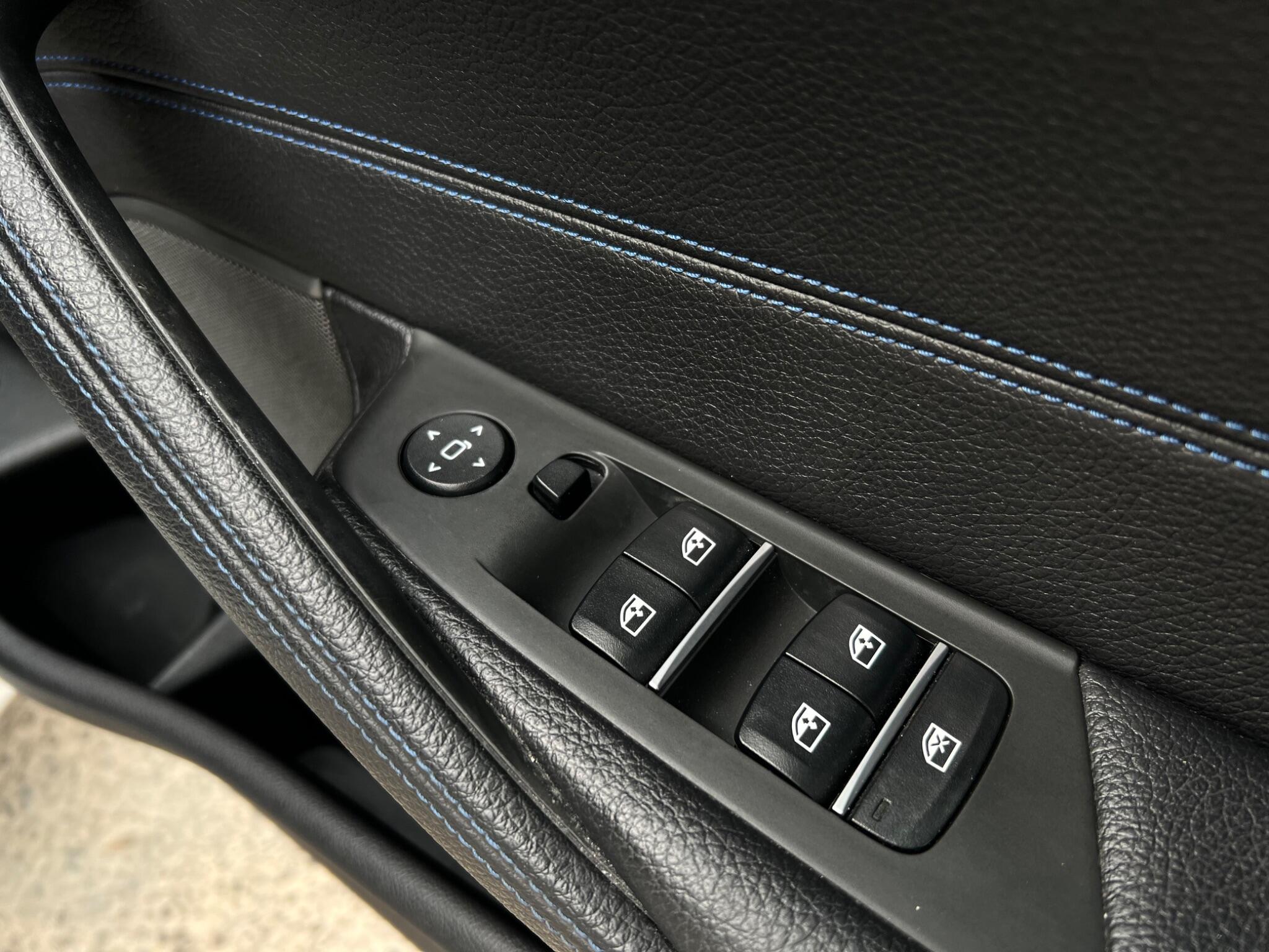 BMW 5 Series view 47