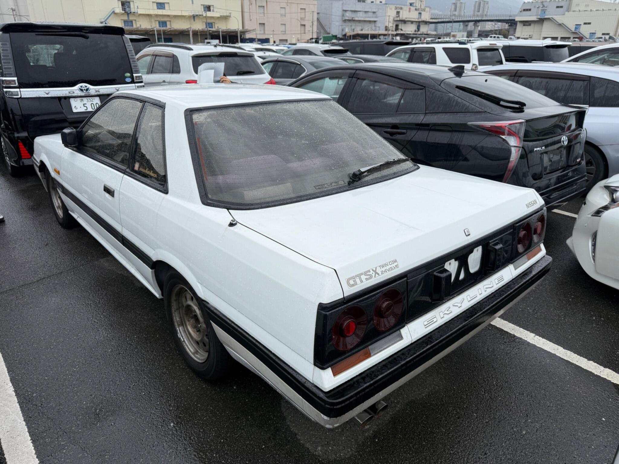 Nissan Skyline view 35