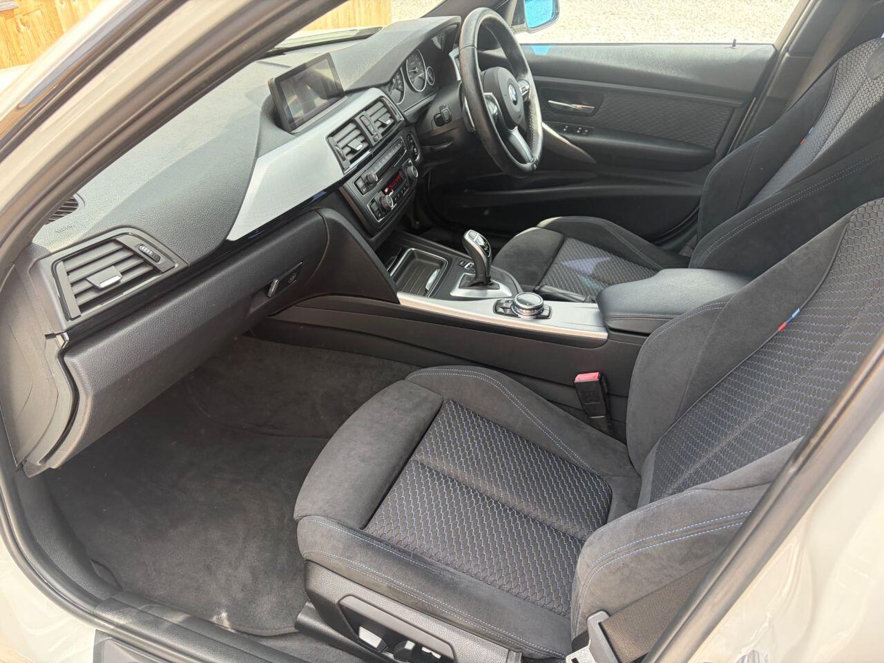 BMW 3 Series view 19