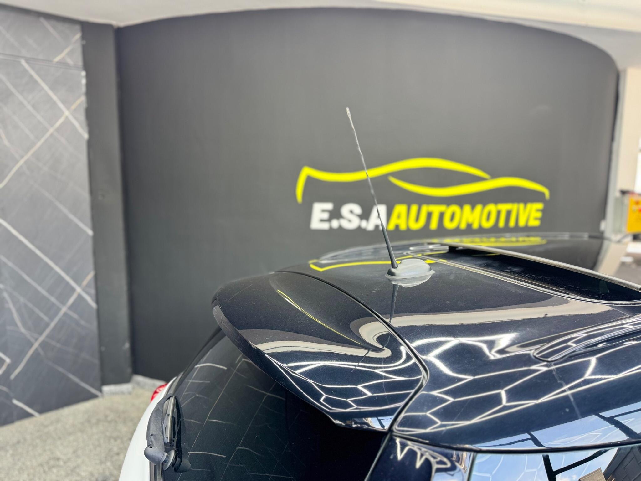 Mini Countryman view 35