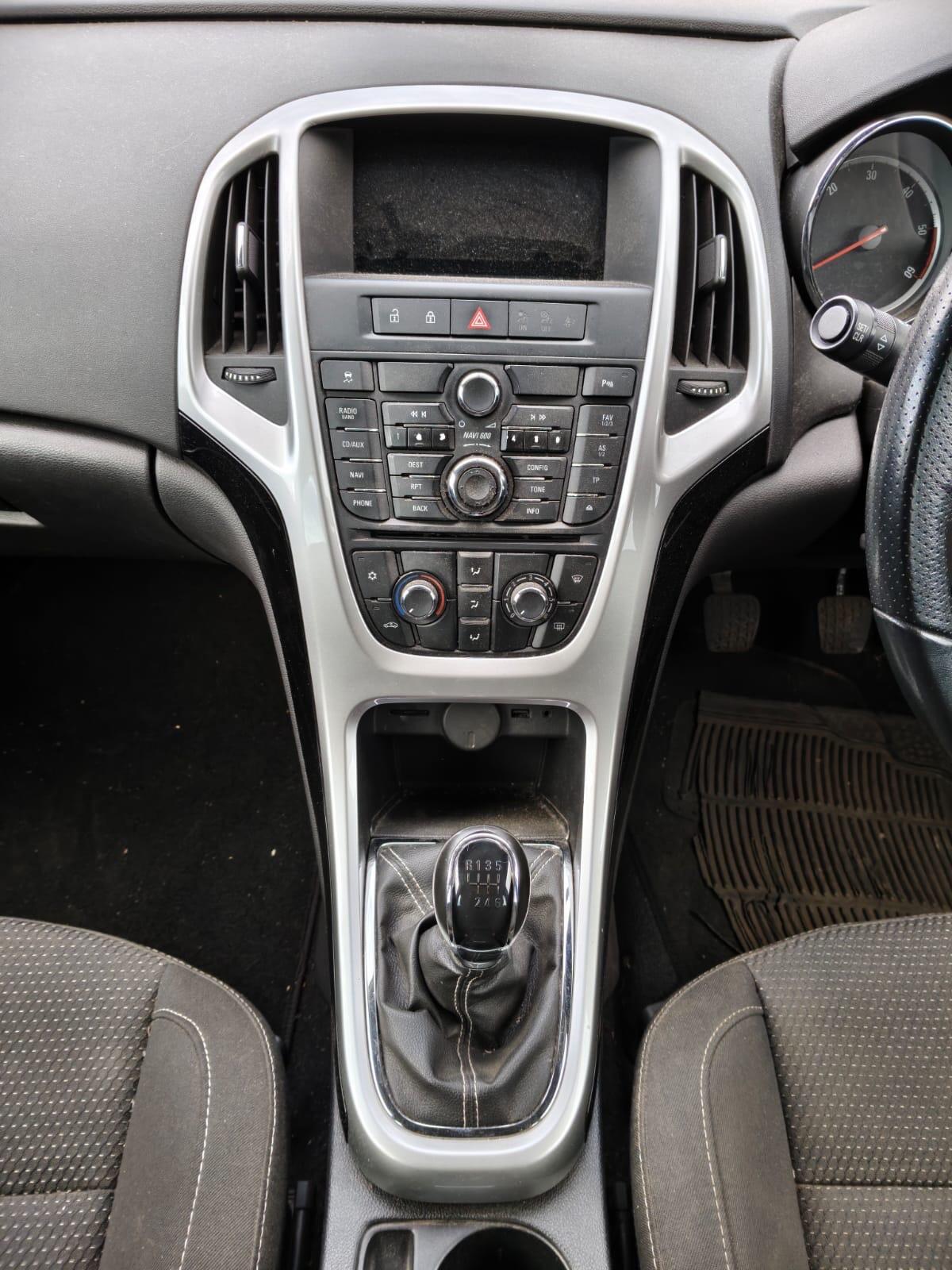 Vauxhall Astra view 19