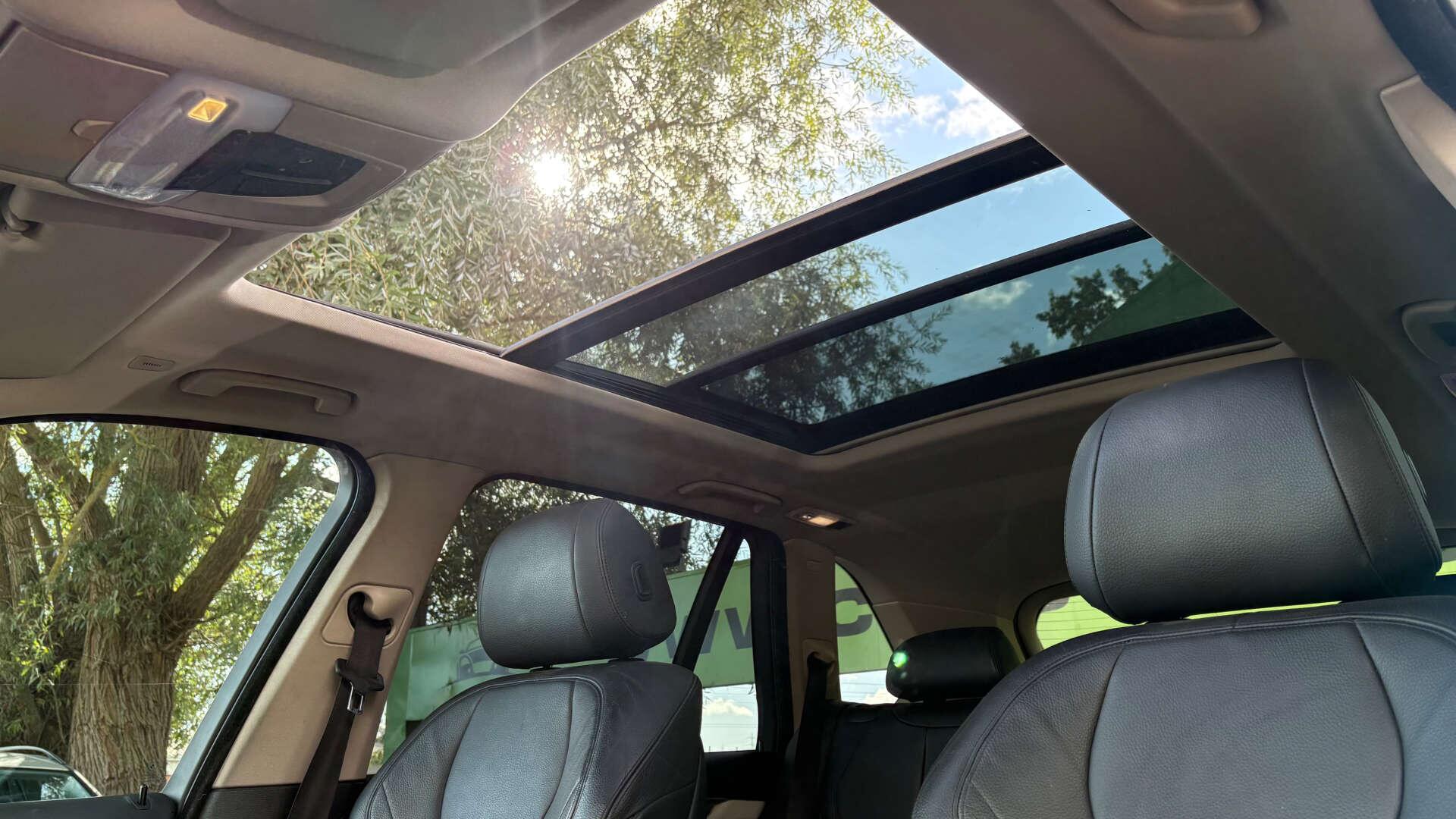BMW X5 view 19