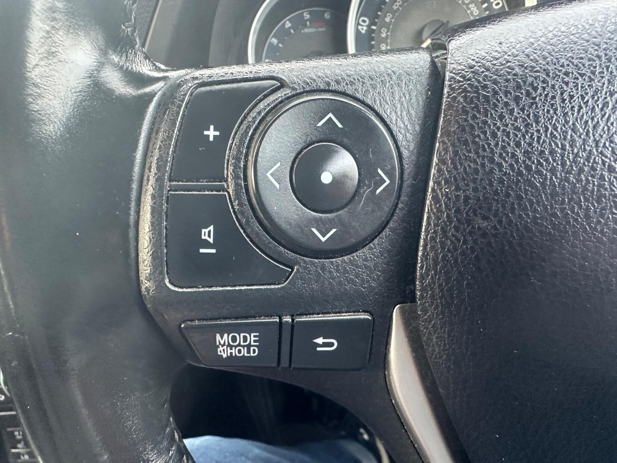 2014 Toyota Auris image 20