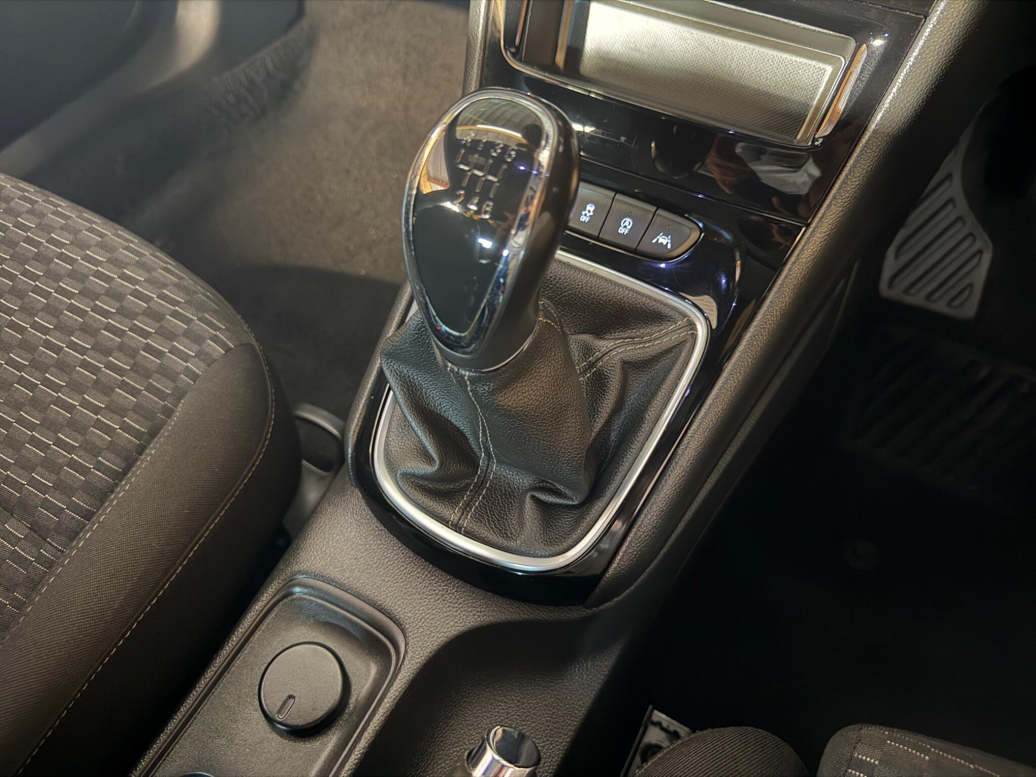 Vauxhall Astra view 8