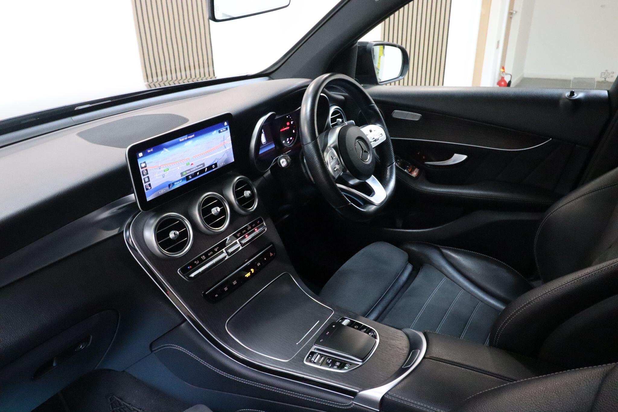 Mercedes-Benz GLC view 11