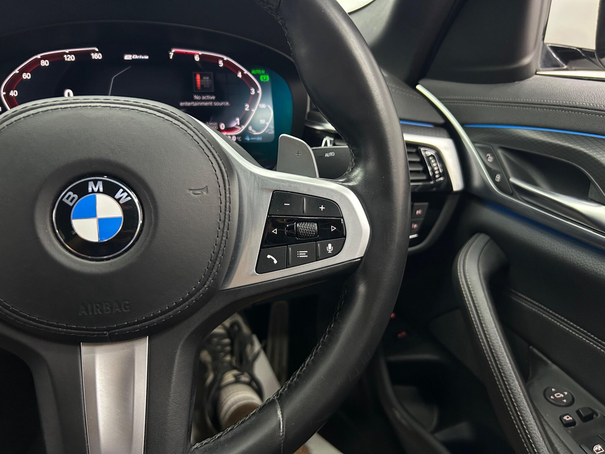 BMW 5 Series view 43