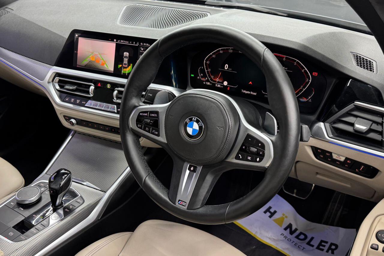 BMW 3 Series view 3