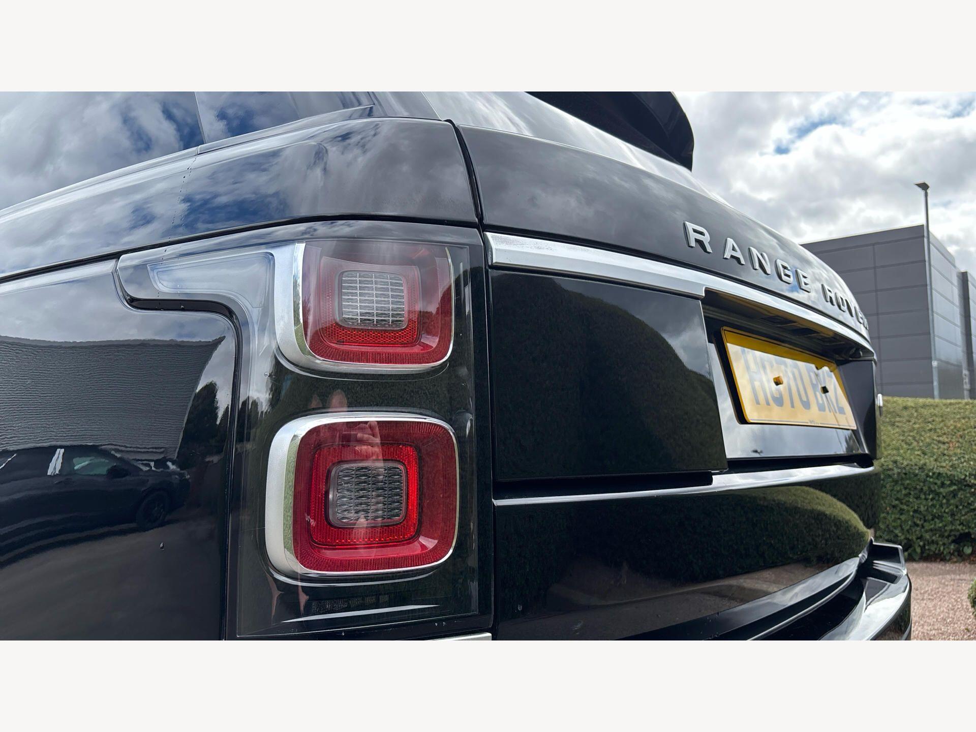 Land Rover Range Rover view 23