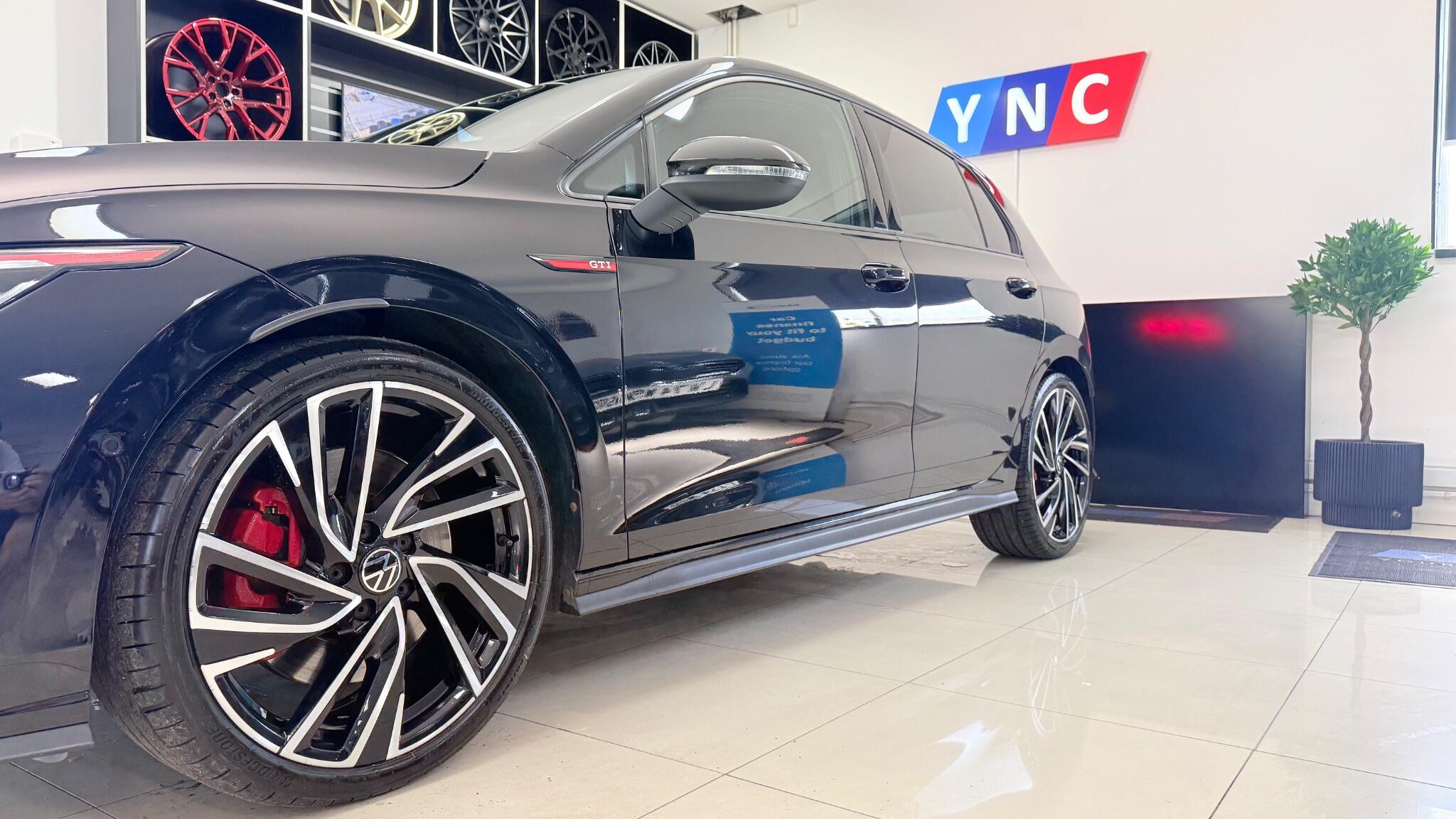 Volkswagen Golf view 22