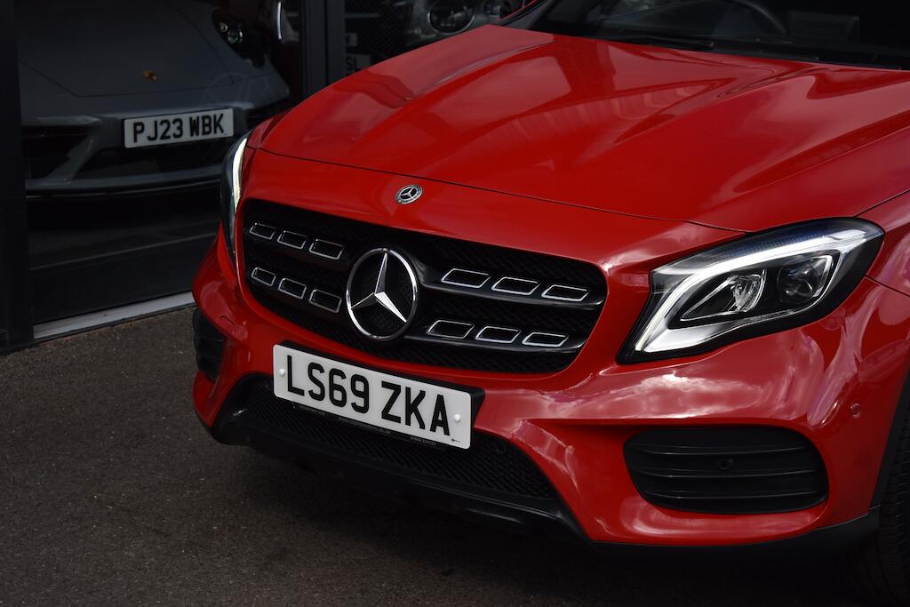 Mercedes-Benz Gla view 21