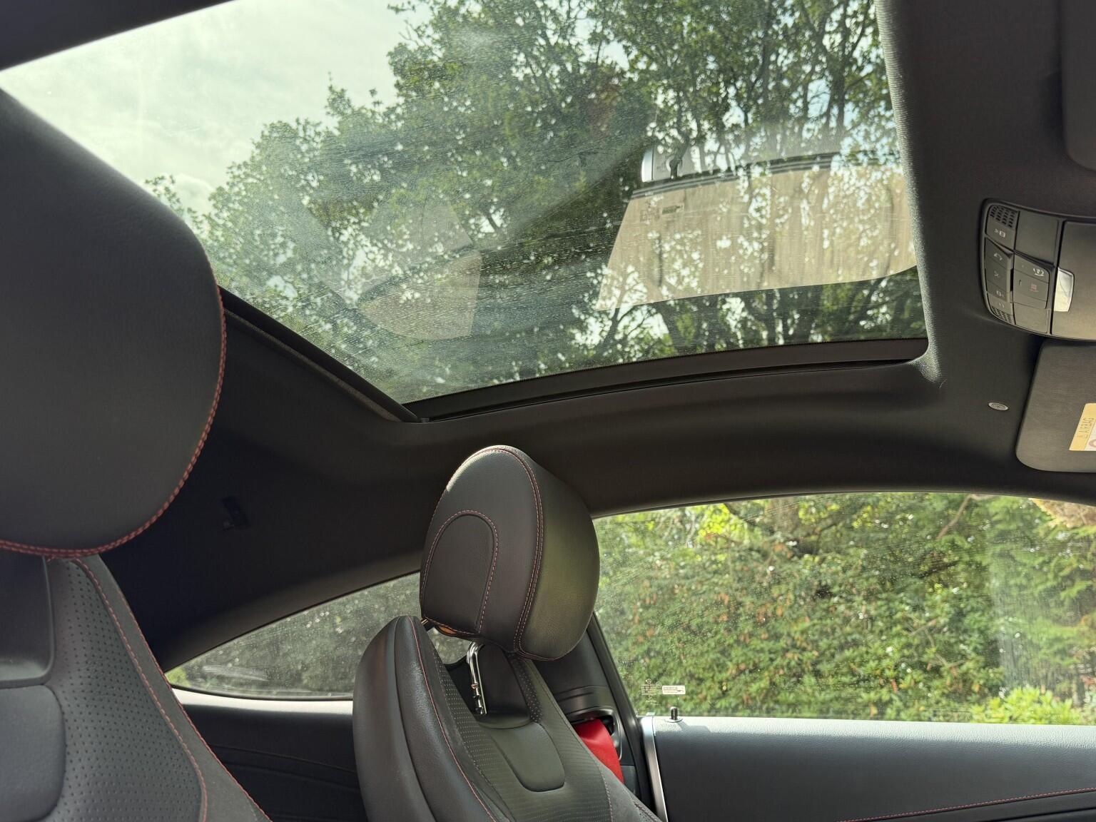 Mercedes-Benz C-Class view 18