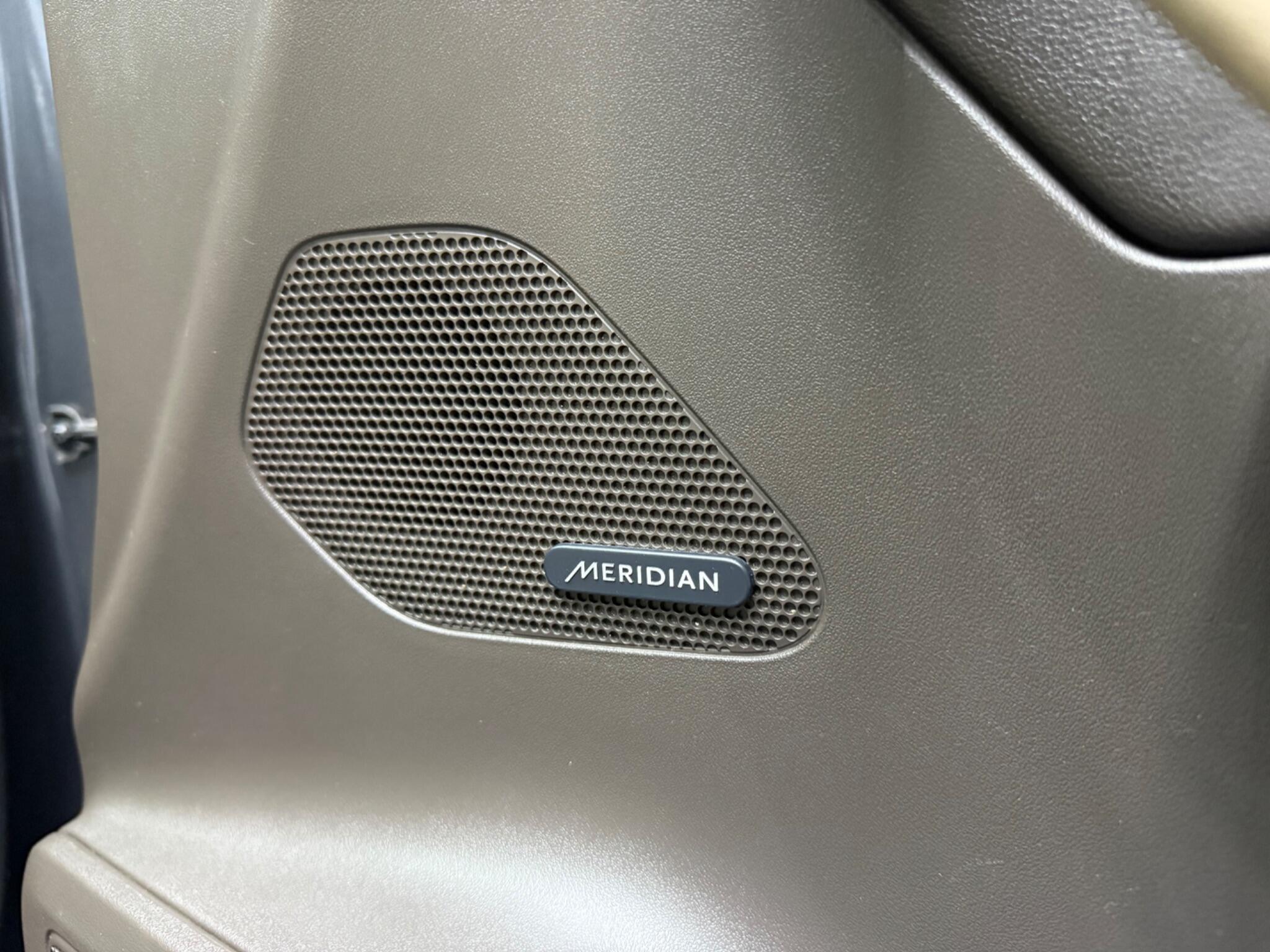 Jaguar F-Pace view 27
