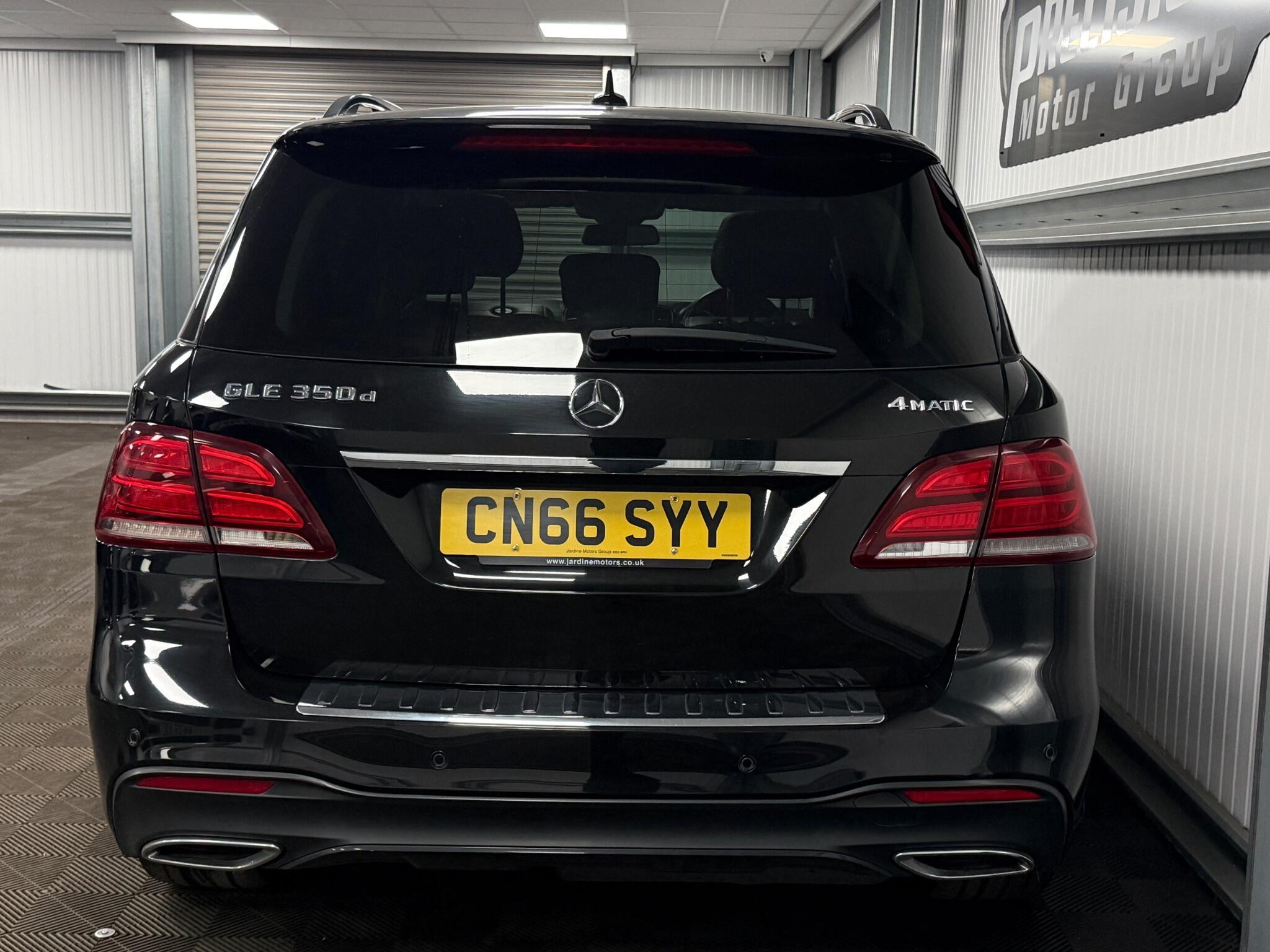 Mercedes-Benz Gle view 9