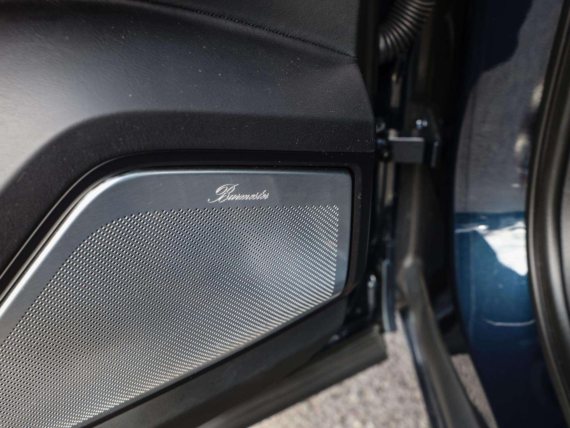 Porsche Cayenne view 30