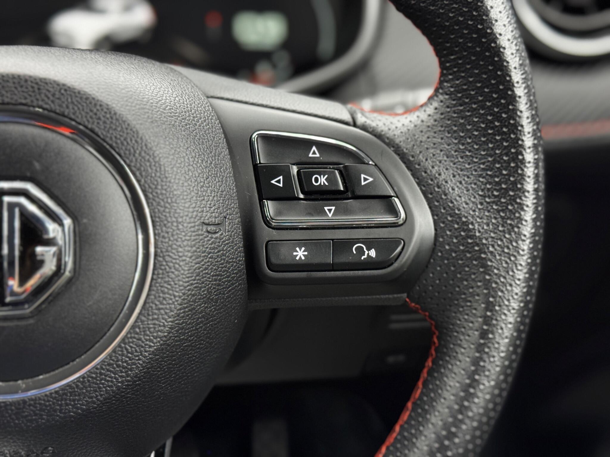 MG MG ZS view 21
