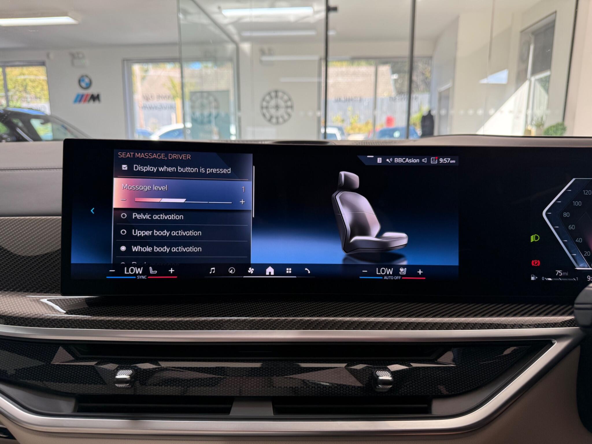 BMW X7 view 36