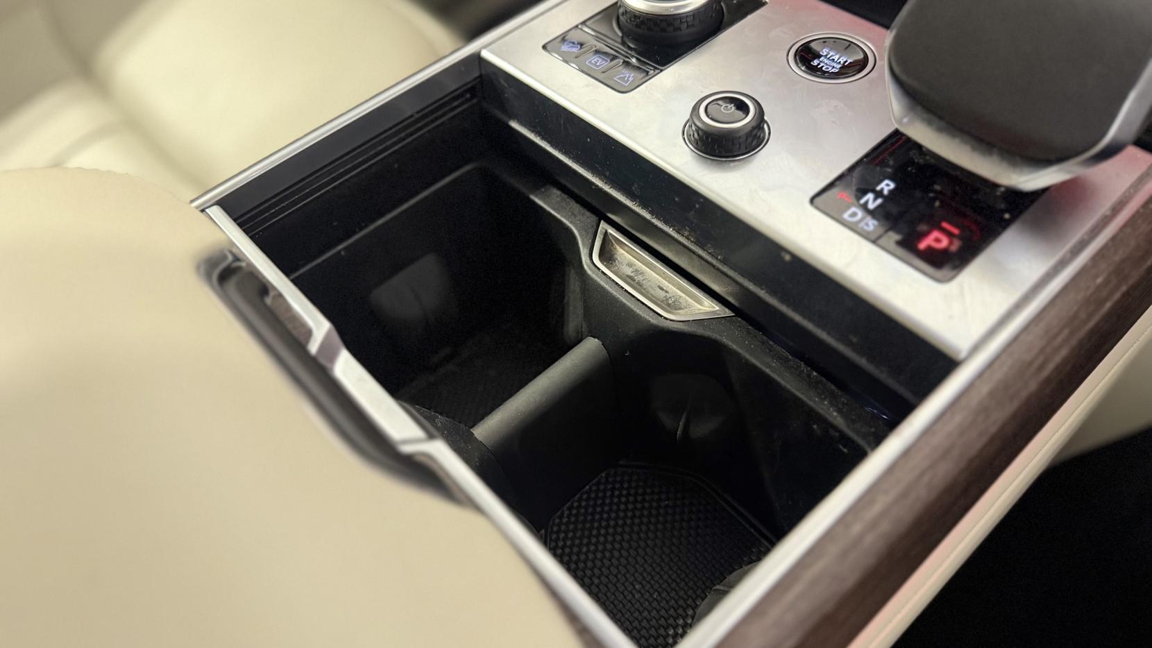 Land Rover Range Rover view 21